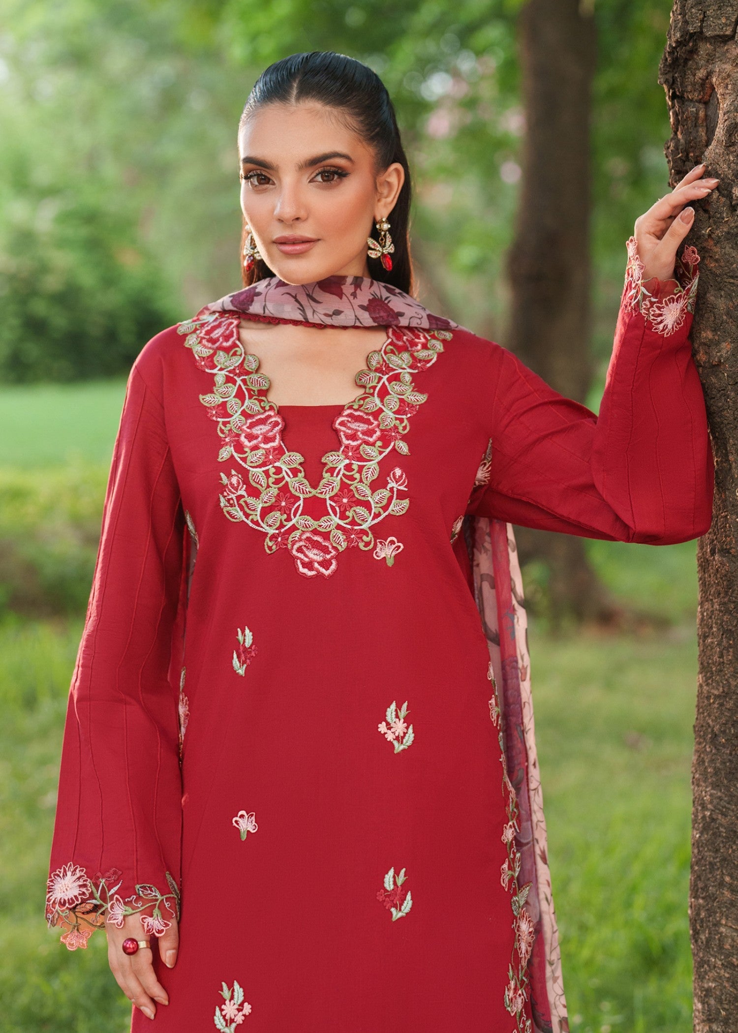 cambric Unstitched in Tomato red