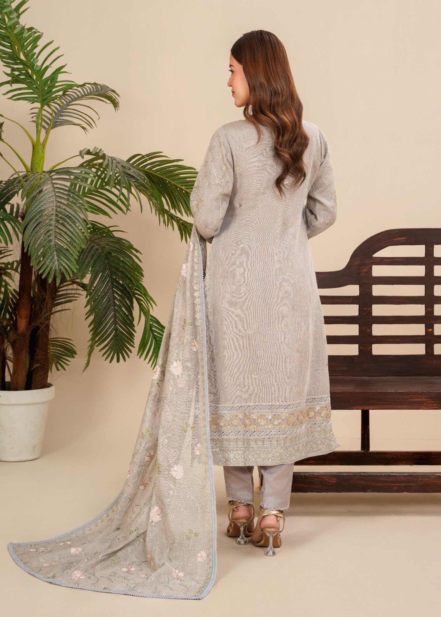 khaddi net Kurta Set in Pastel grey