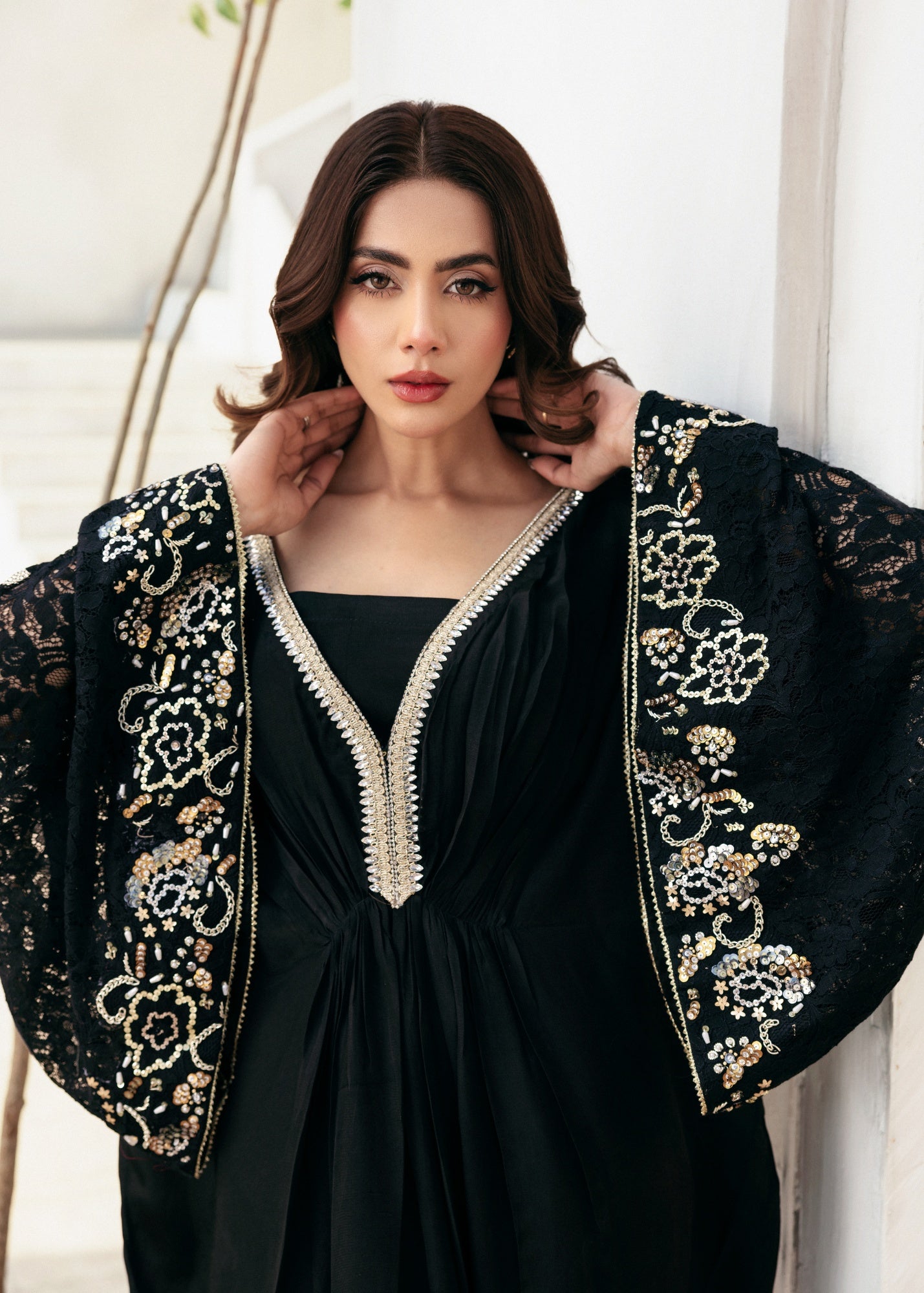 pk grip silk Kaftan in Jet black