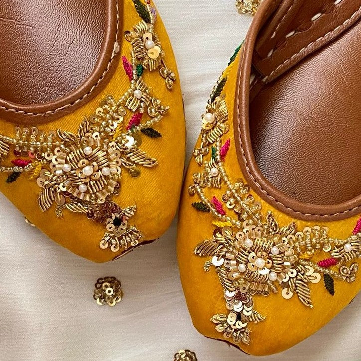 Khussa in Mustard by - High Quality Women Khussa LGQ1369