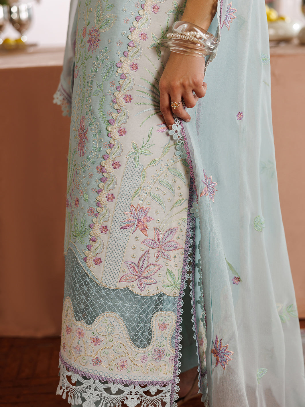 Morbagh Luxury Lawn – M-01