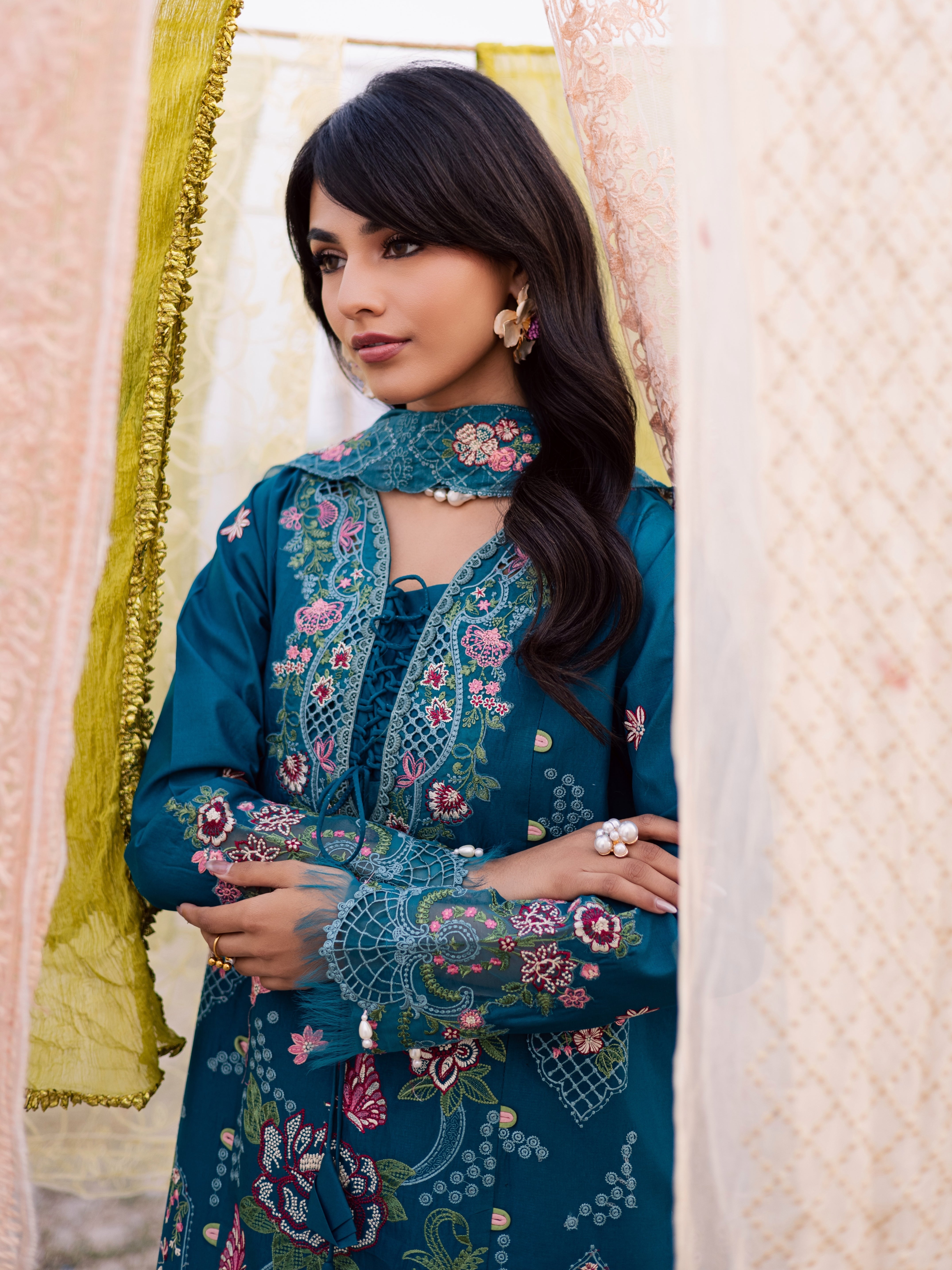Dil-e-Raqsum Lawn – DQ-08