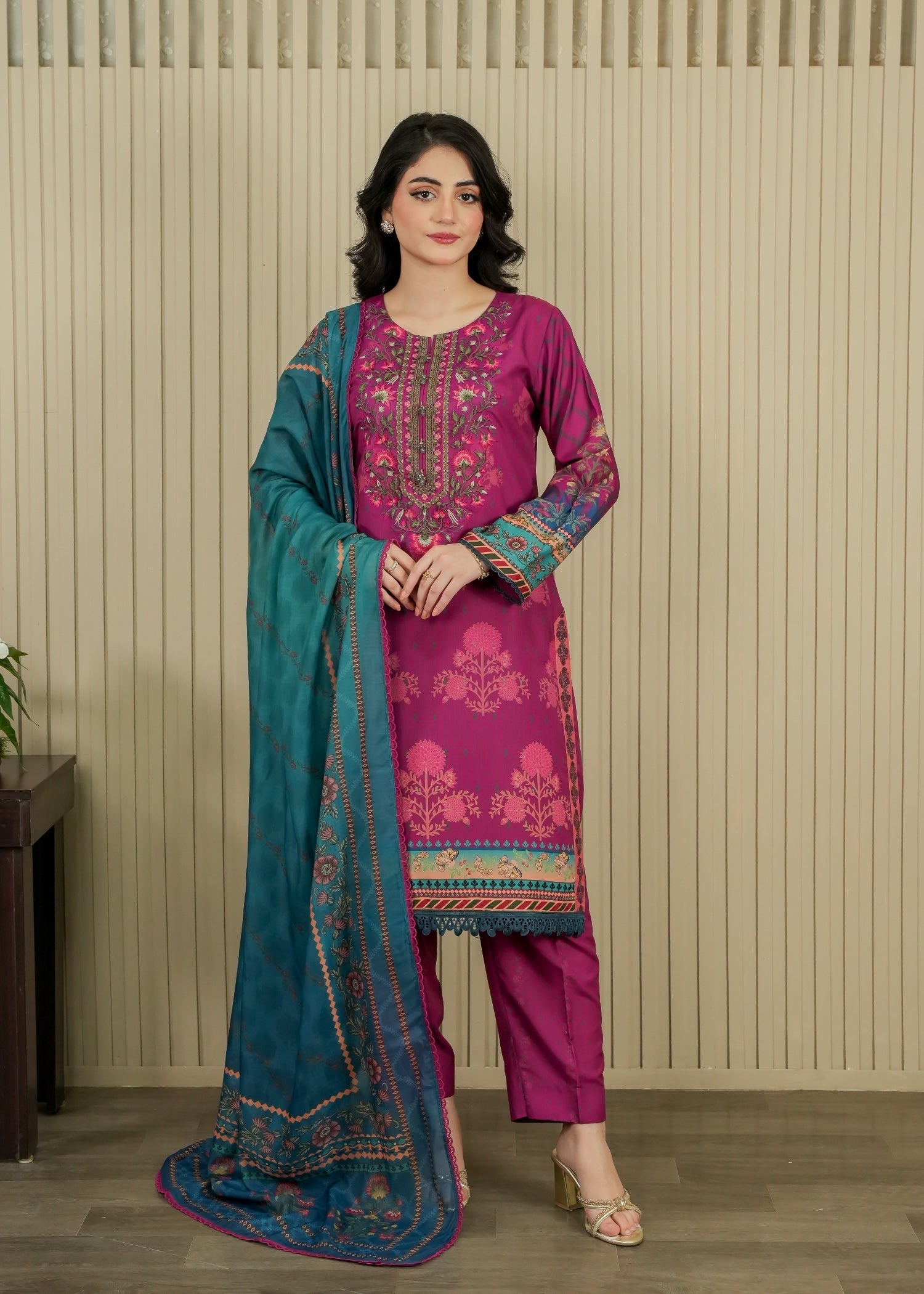 slub lawn Kurta Set in Magenta
