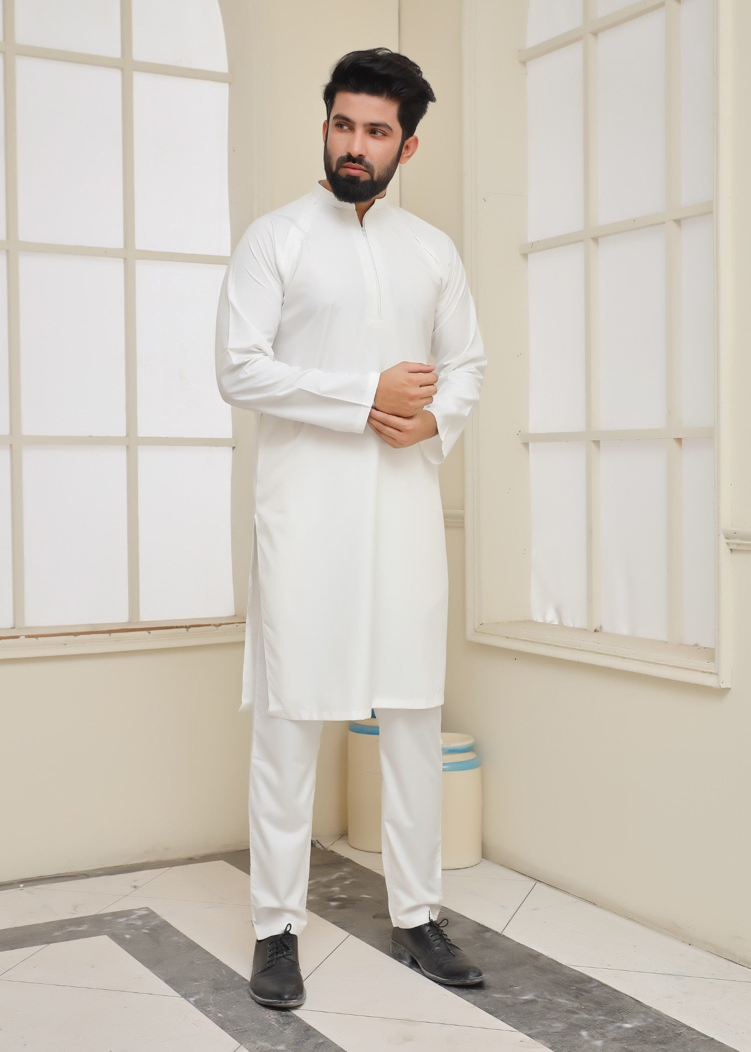 boski Kurta Set in White
