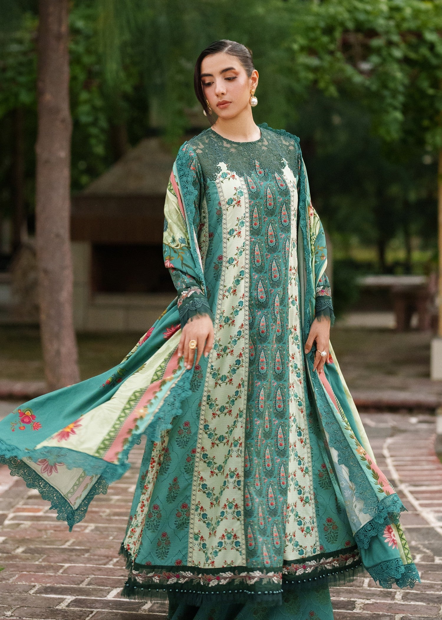 viscose Unstitched in Beige, forest green