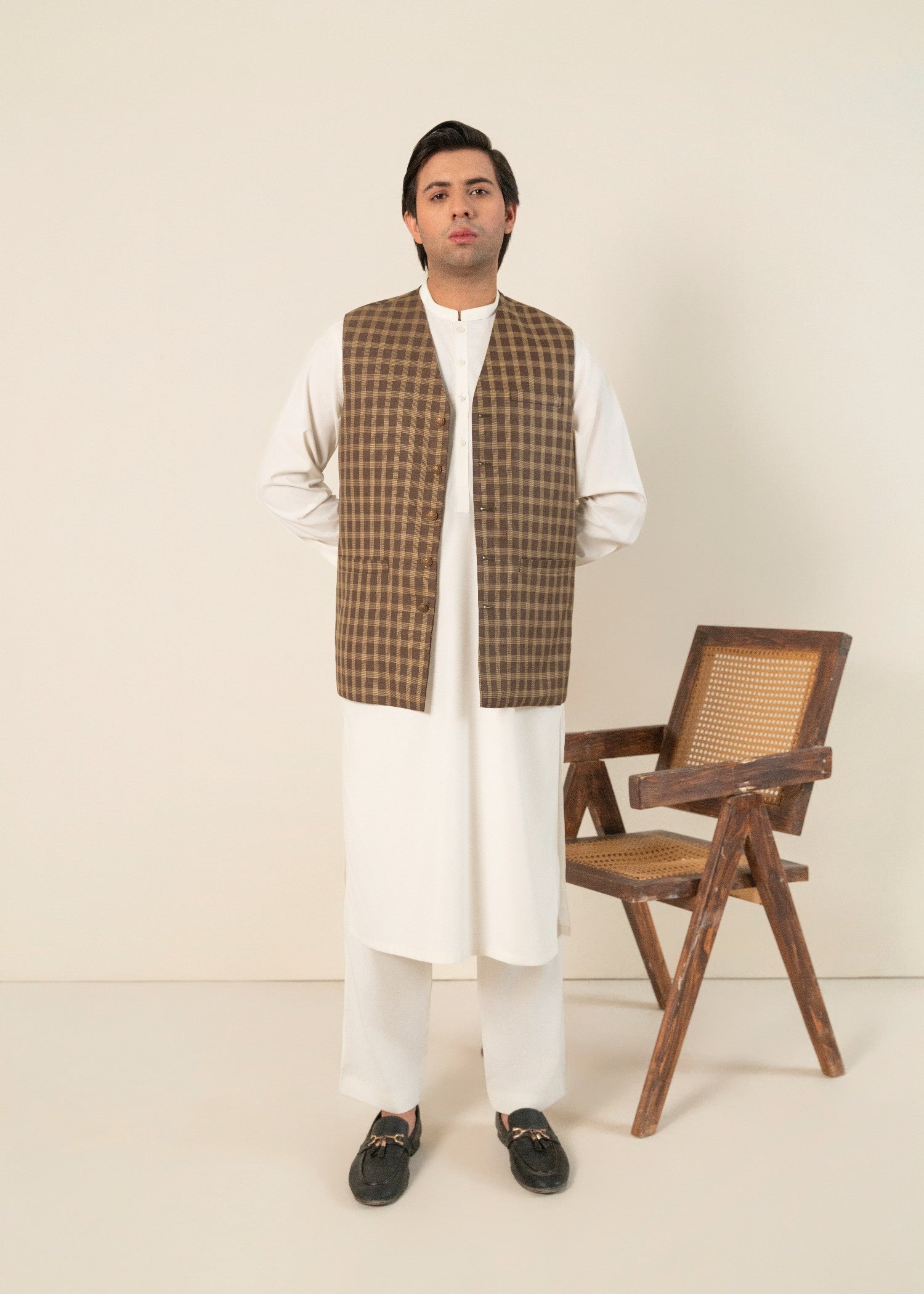 suiting Waistcoat in Camel brown, coffee brown by Yes the instyle