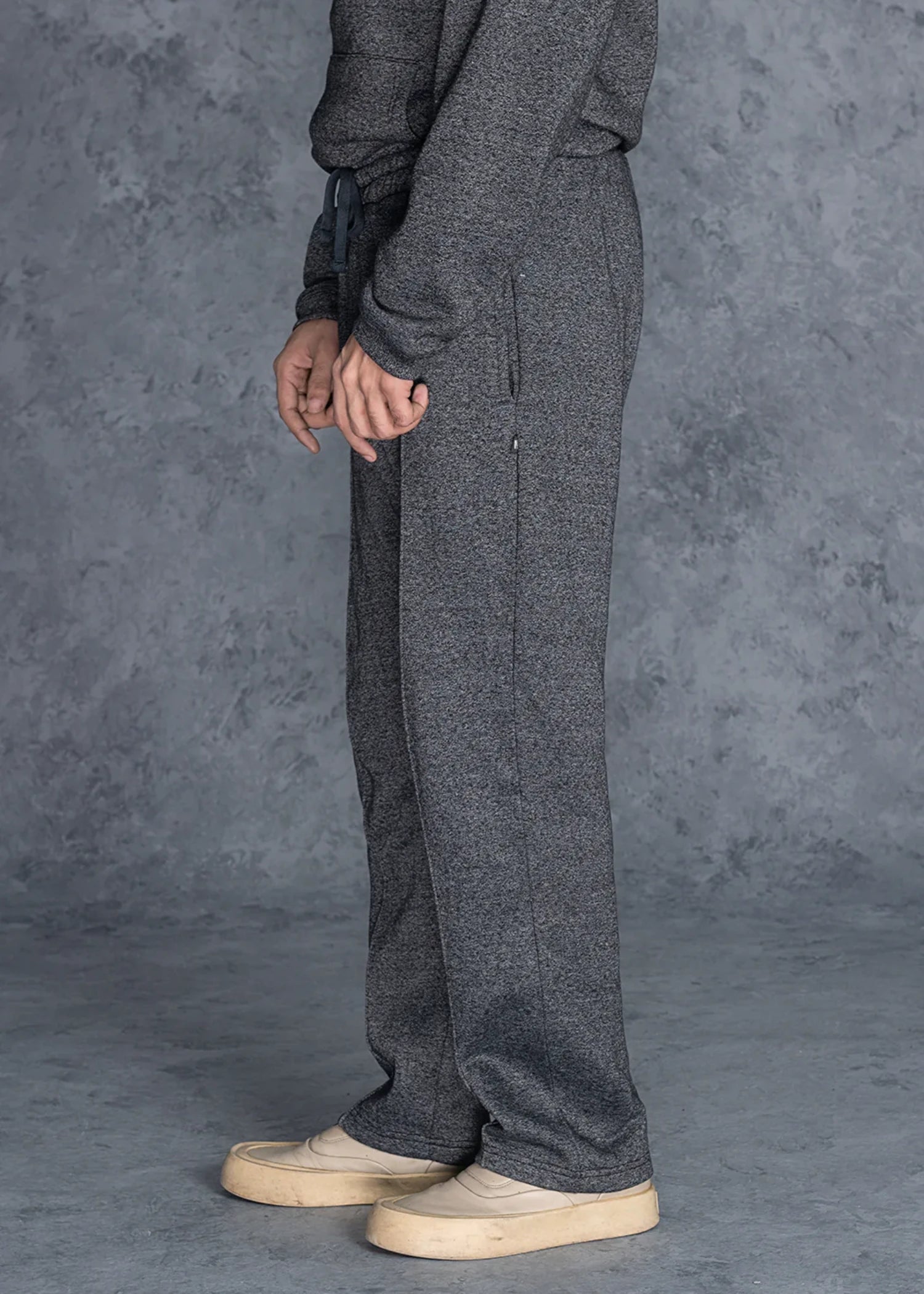 fleece Trousers in Charcoal black