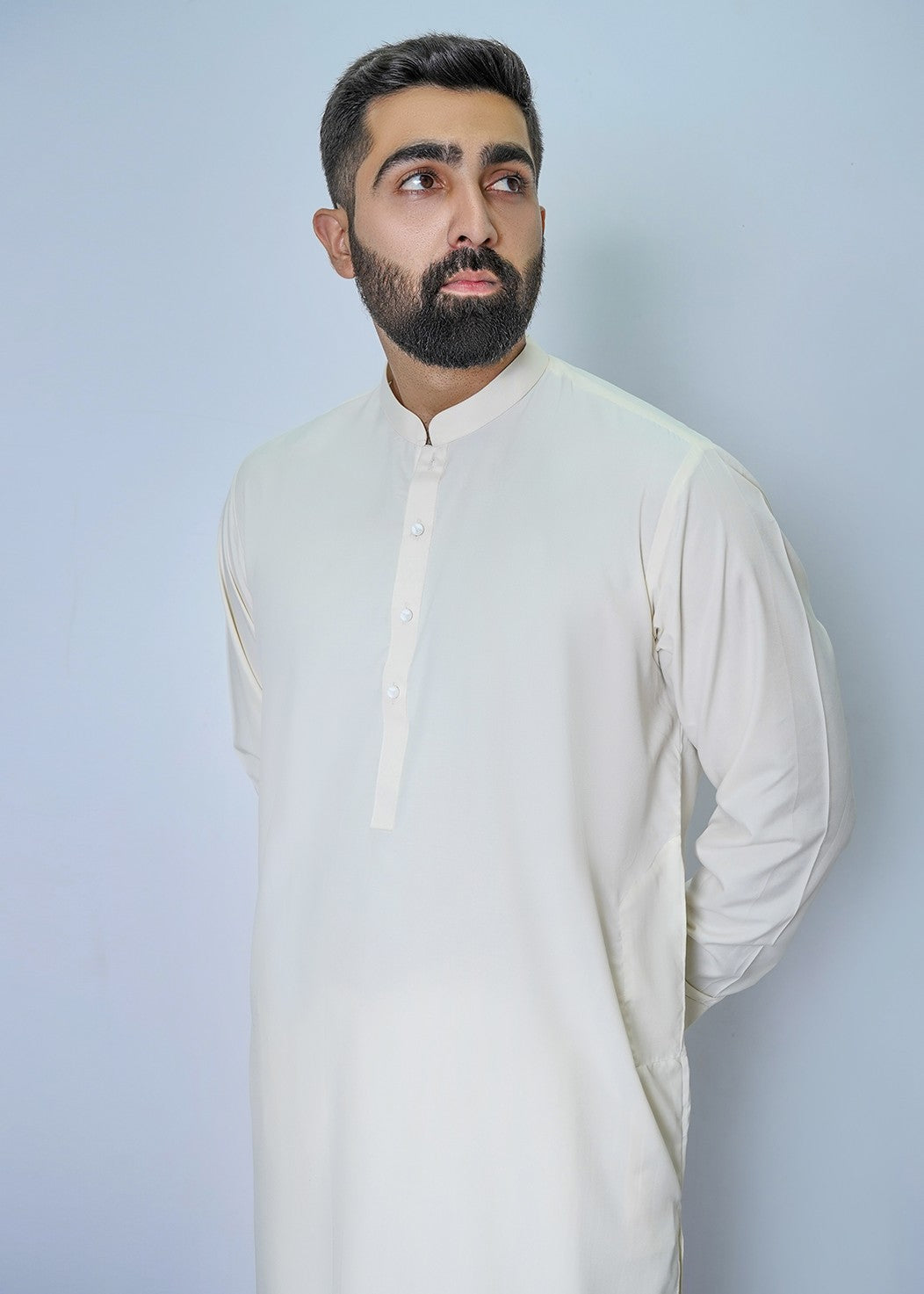wash & wear Shalwar Kameez in Off-white