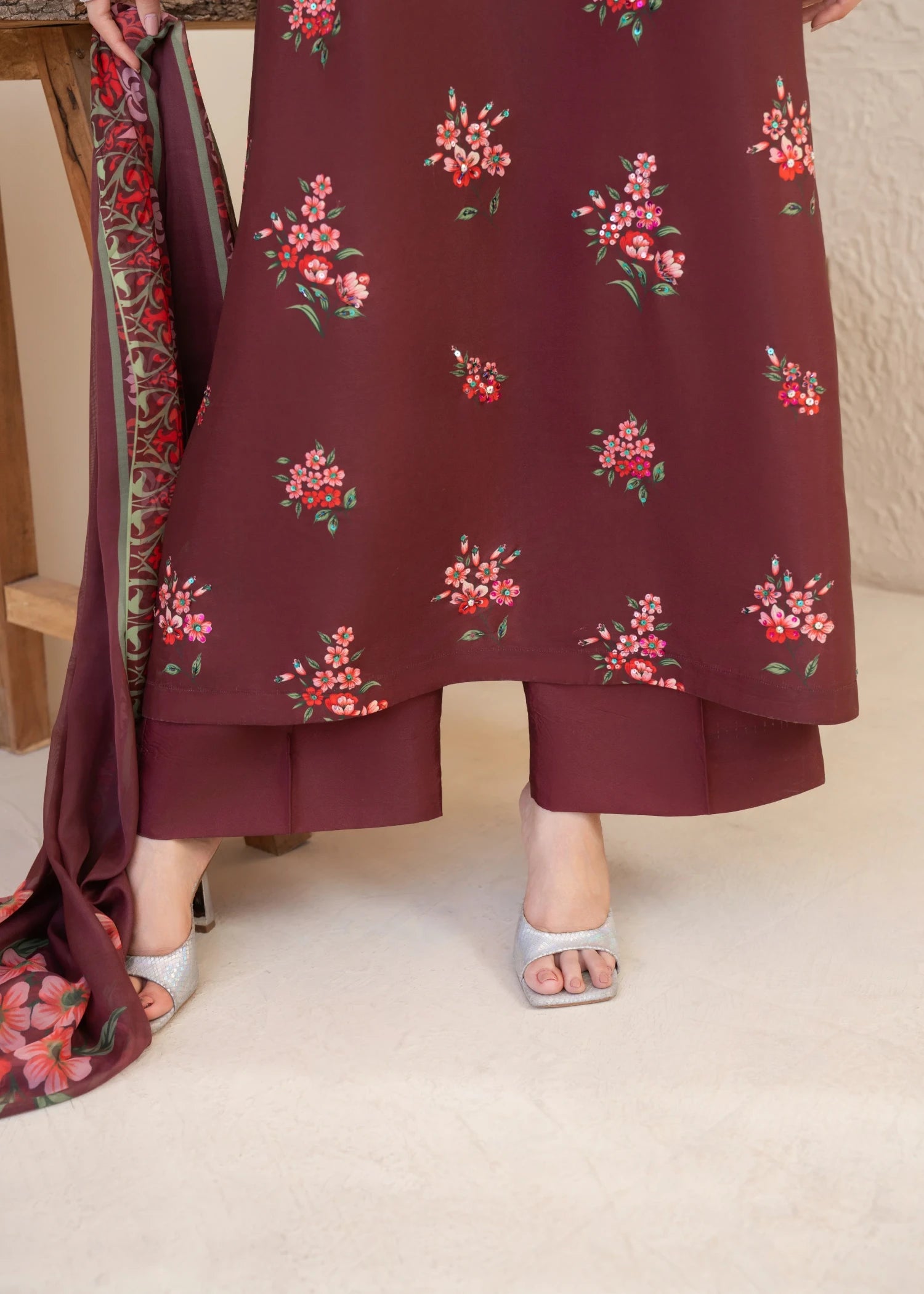 silk grip Kurta Set in Maroon