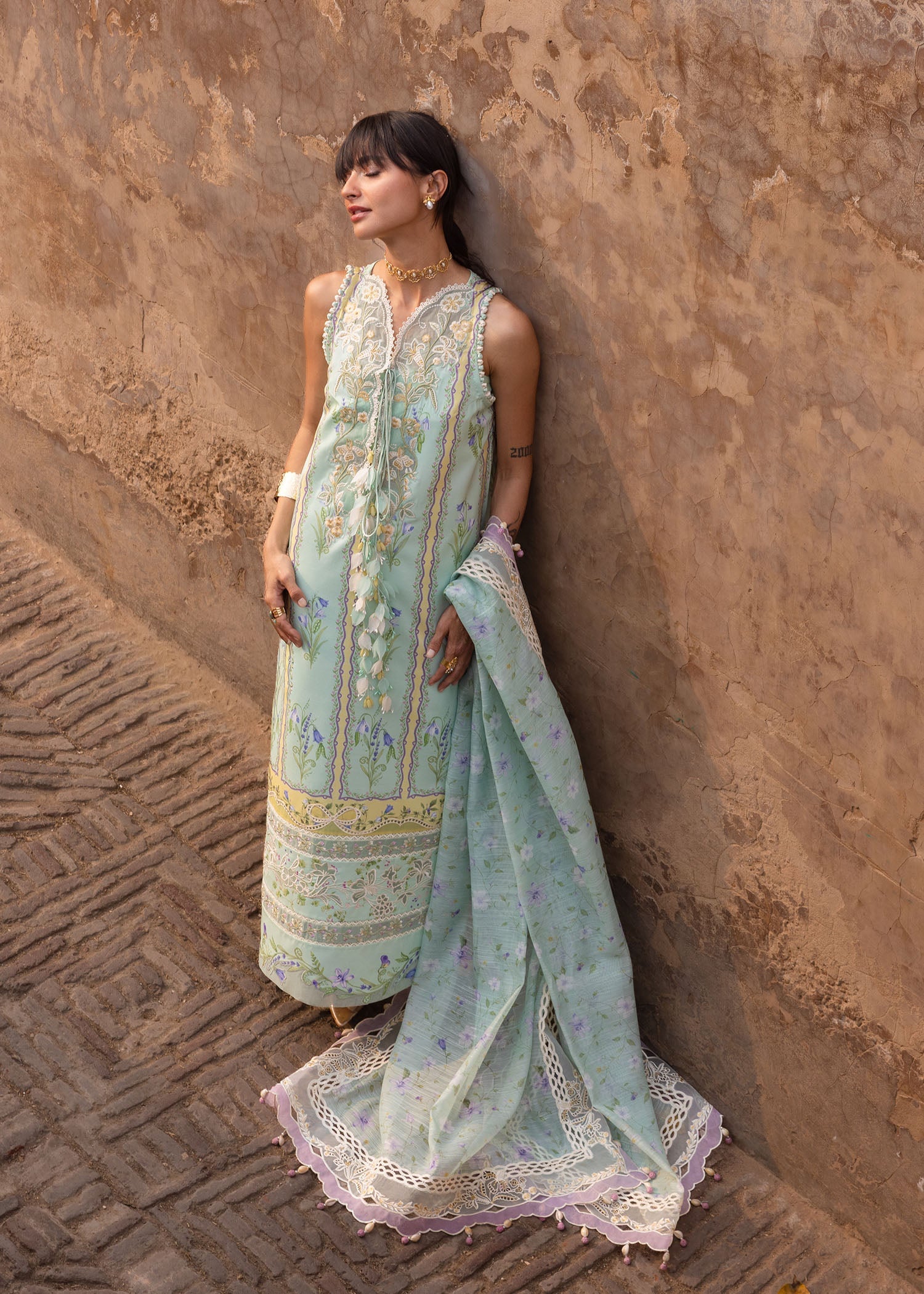 Flow Luxury Lawn – SUN-KISSED LETTER-D9B
