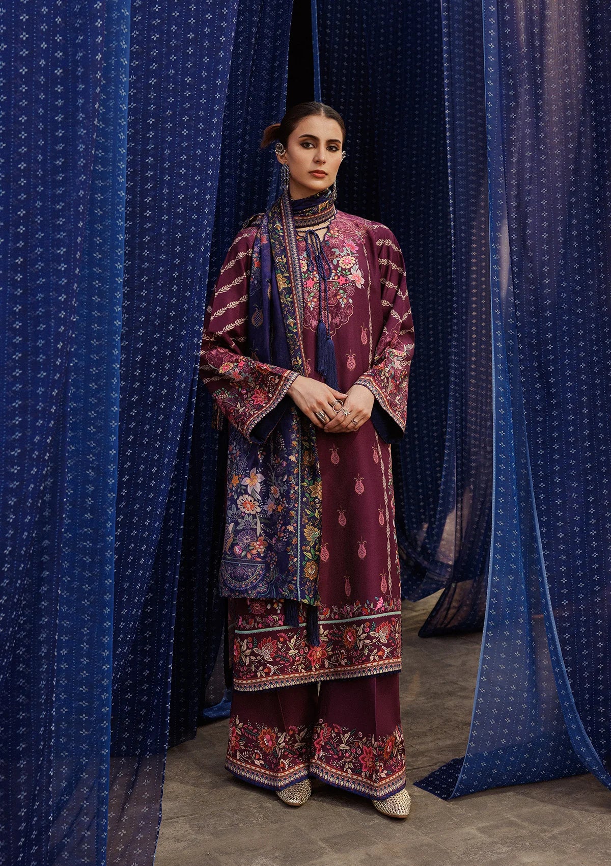khaddar Unstitched in Plum purple
