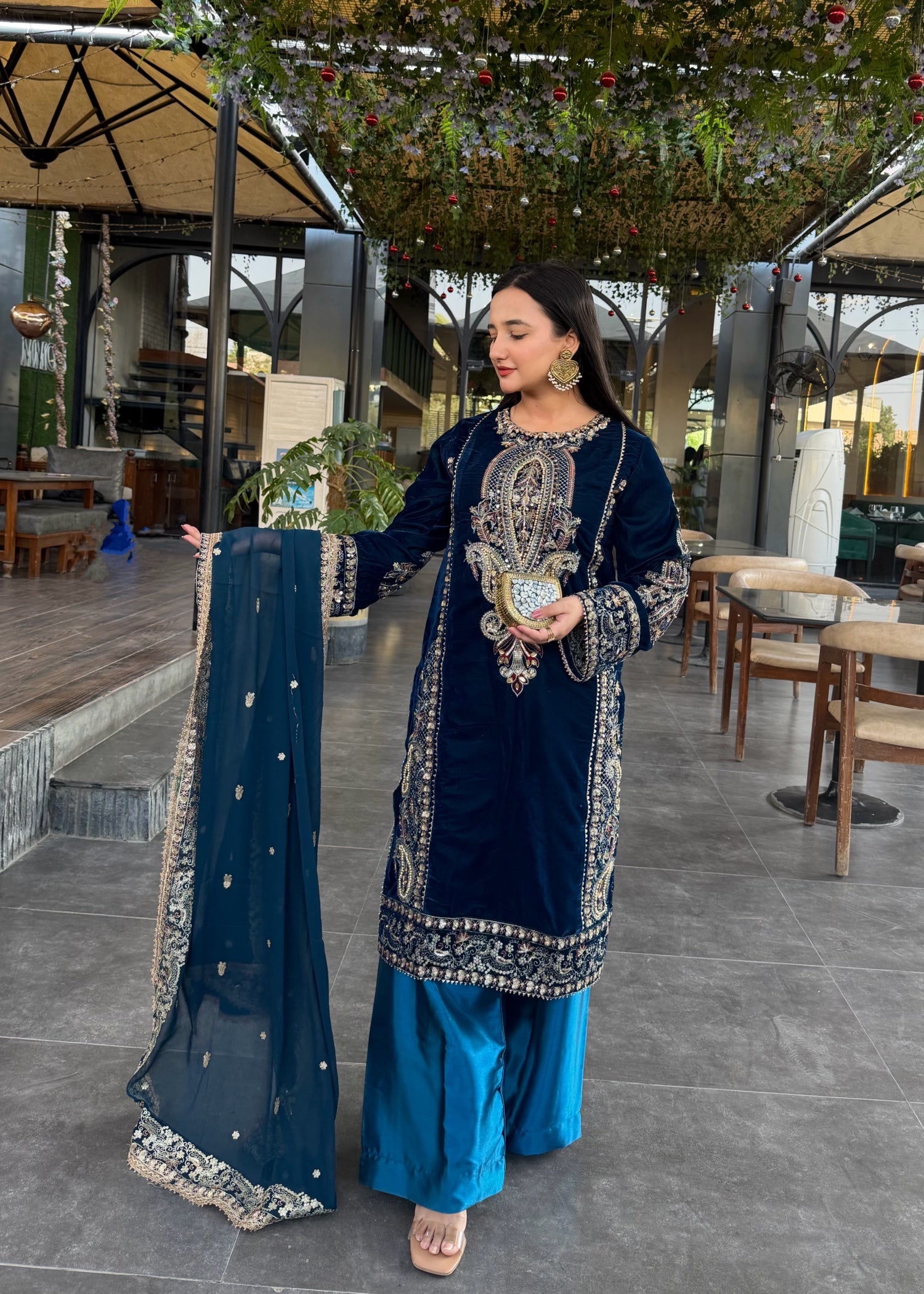chinese micro velvet 9000 Kurta Set in Dark blue