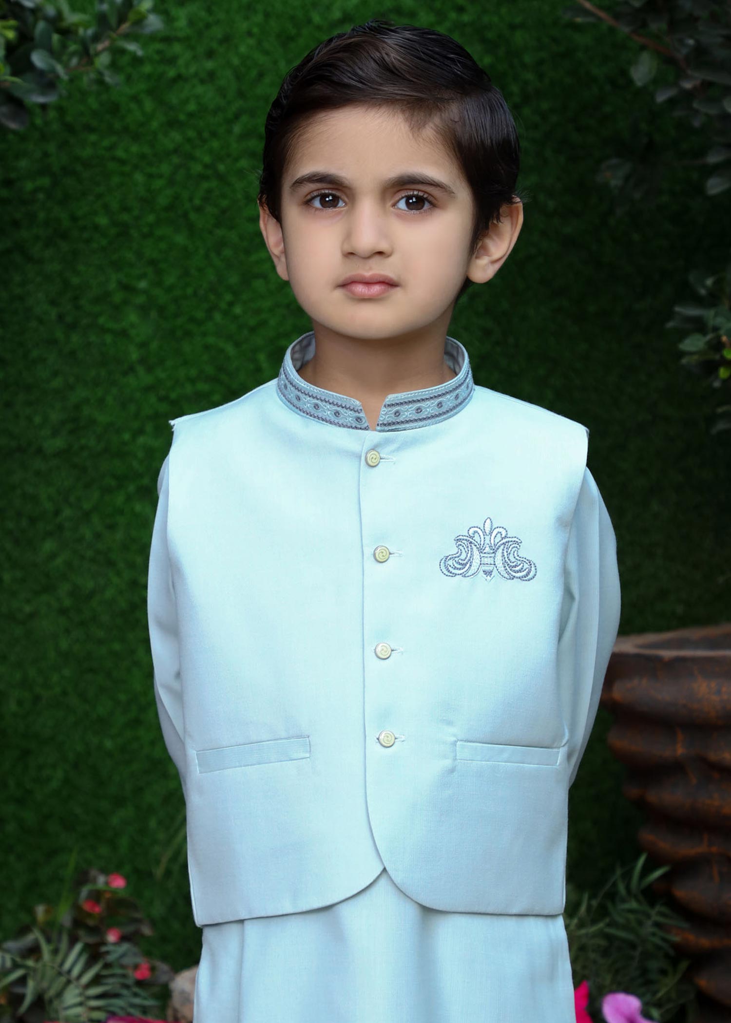 wash & wear Waistcoat in Light blue