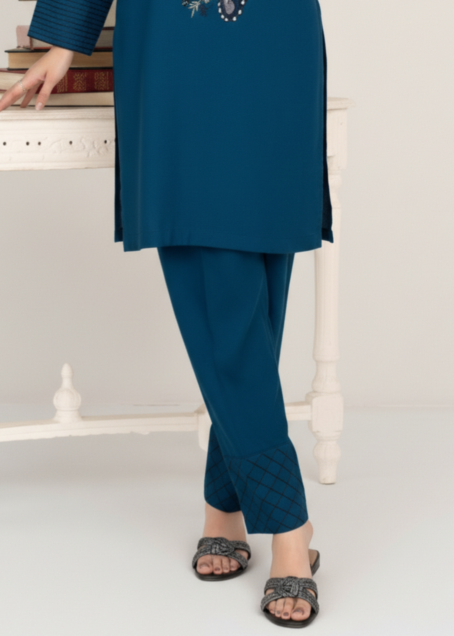 dhanak Kurta Set in Steel blue