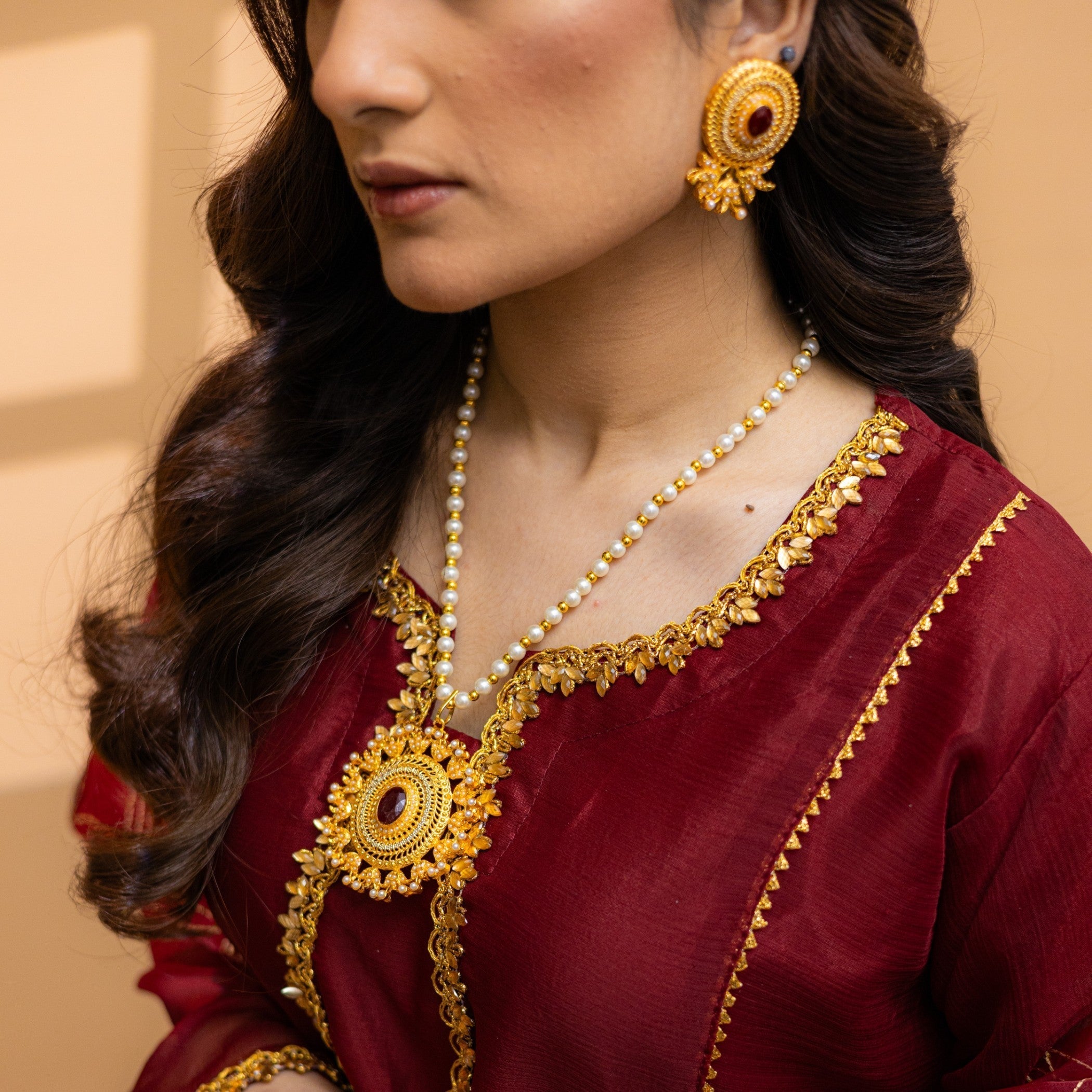 Jewelry Set in Maroon Color by - Trendy Women Jewelry Set CQL5680
