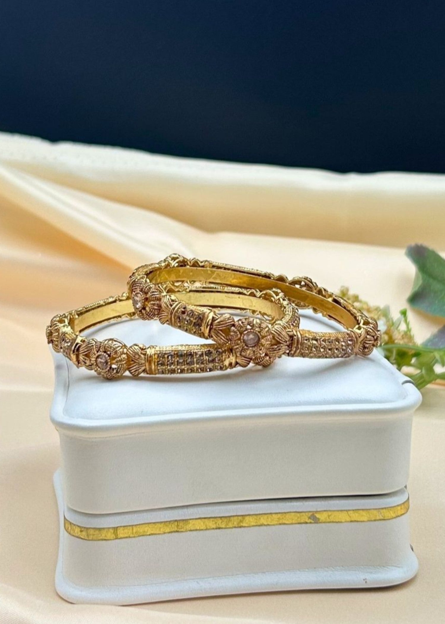 Bangles in Gold Color by - Trendy Women Bangles ALS9290