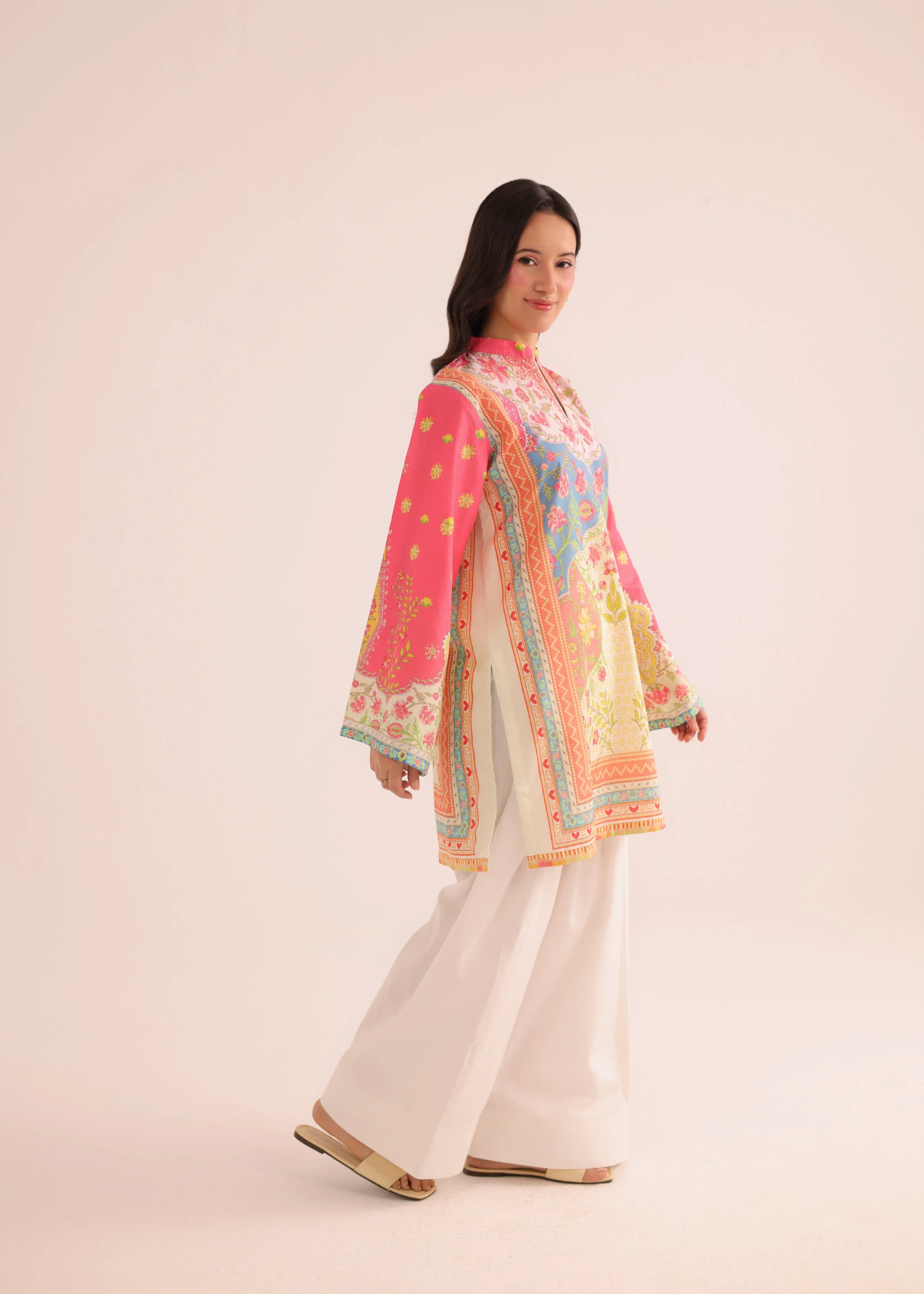 poly lawn Kurti in Multi