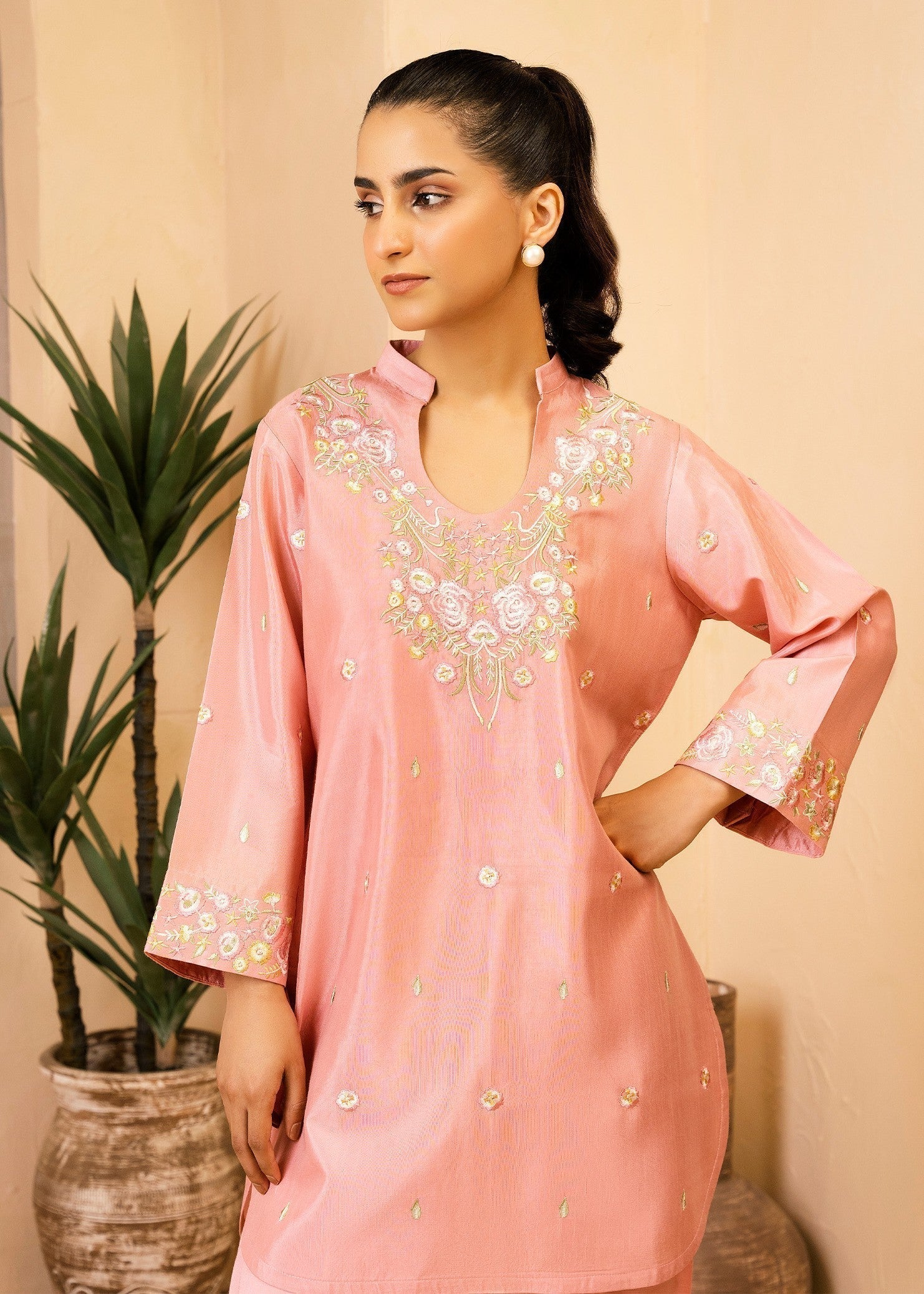 medium silk Kurta Set in Peach pink