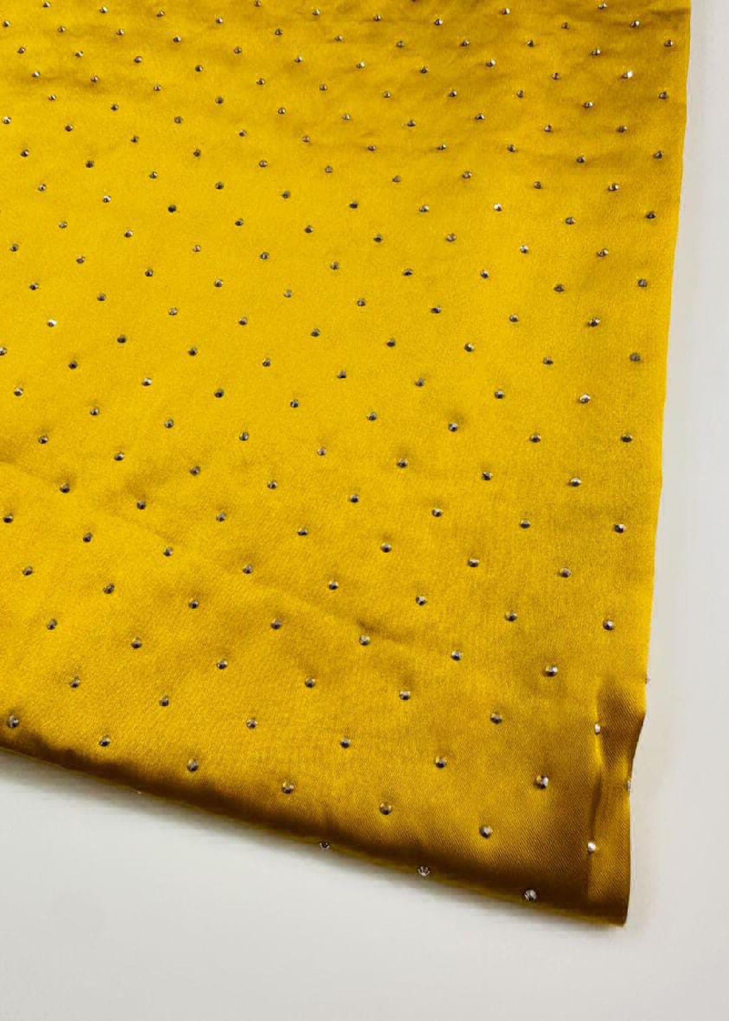 blended grip silk Hijab in Mustard