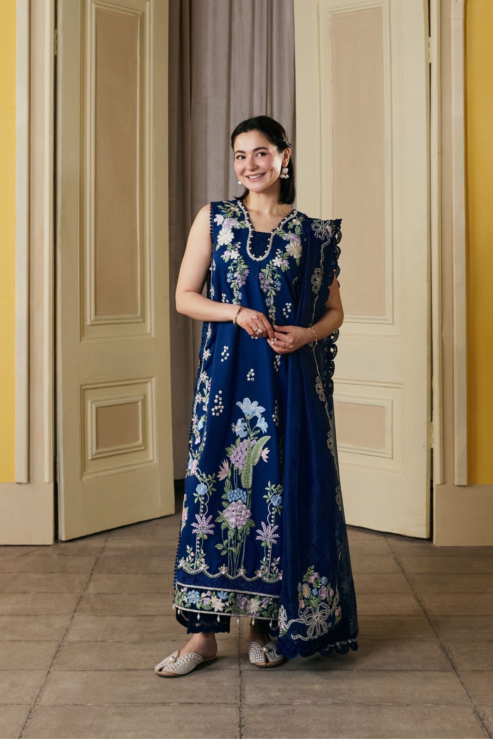 Eid Luxury Lawn – Sanam