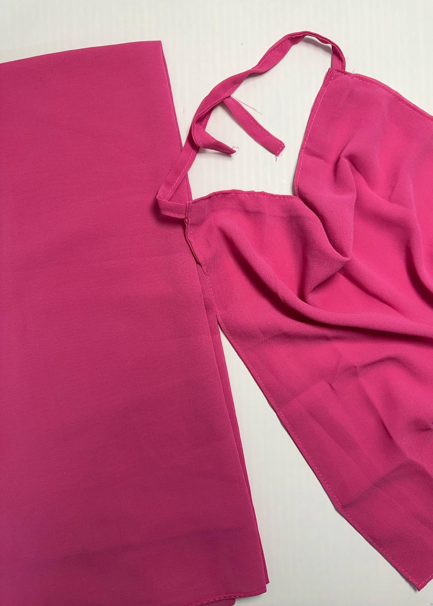 georgette Hijab in Shocking pink
