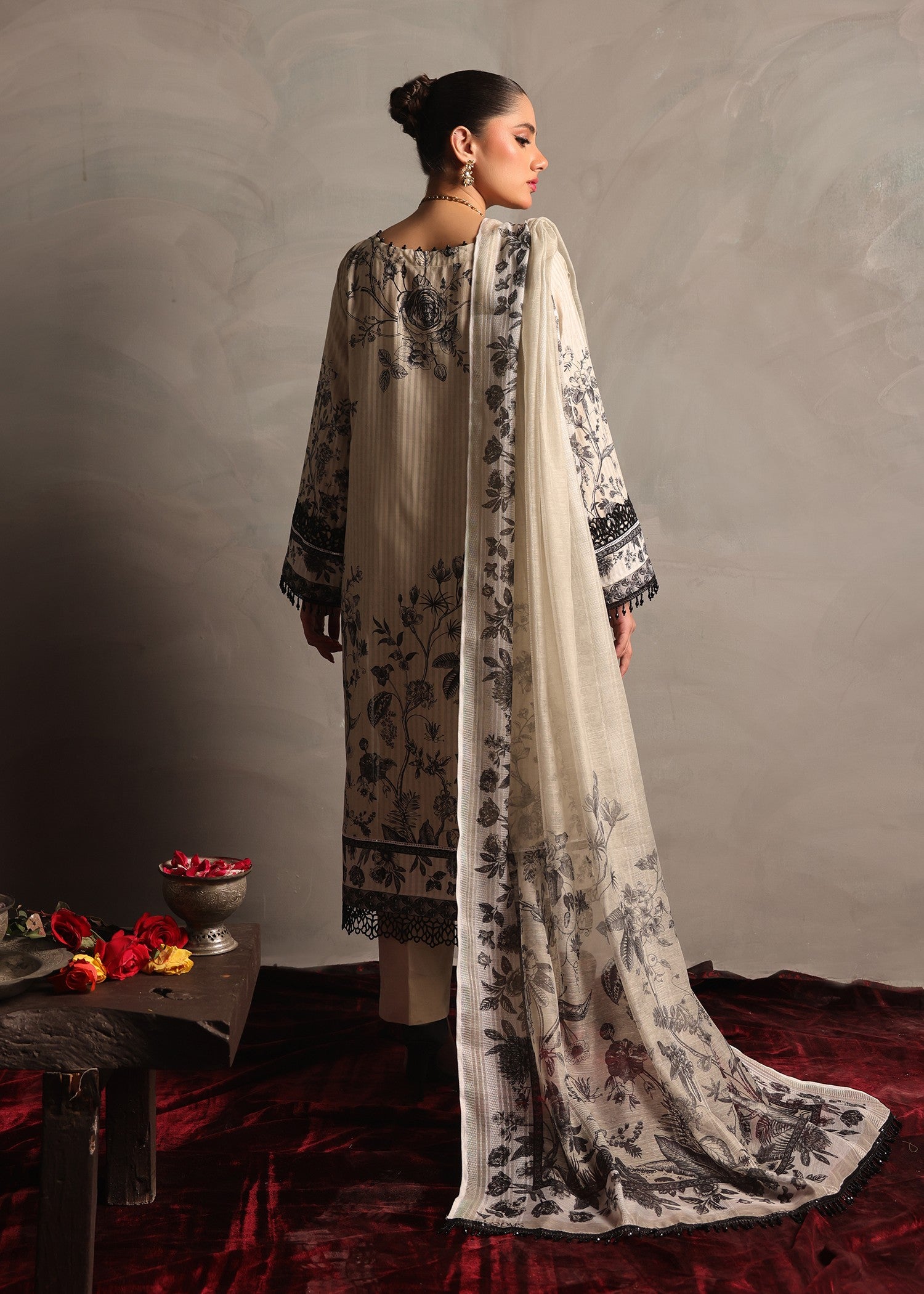 cambric Unstitched in Beige