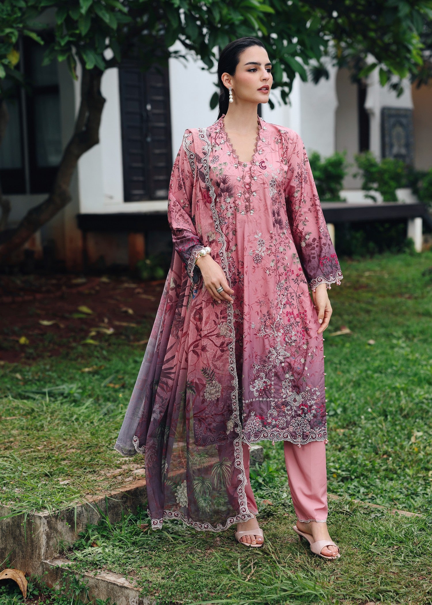 crepe silk Kurta Set in Pink