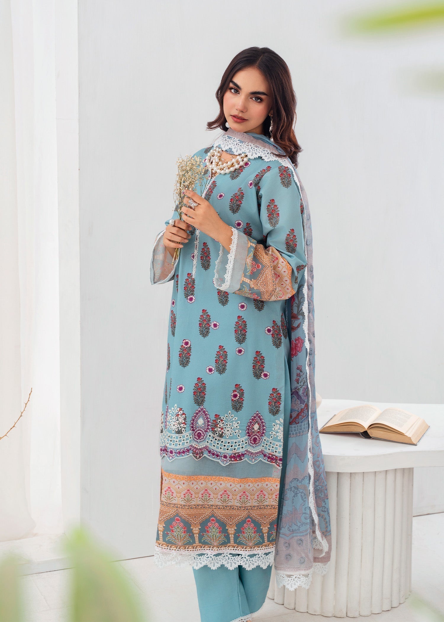 lawn Kurta Set in Frost blue