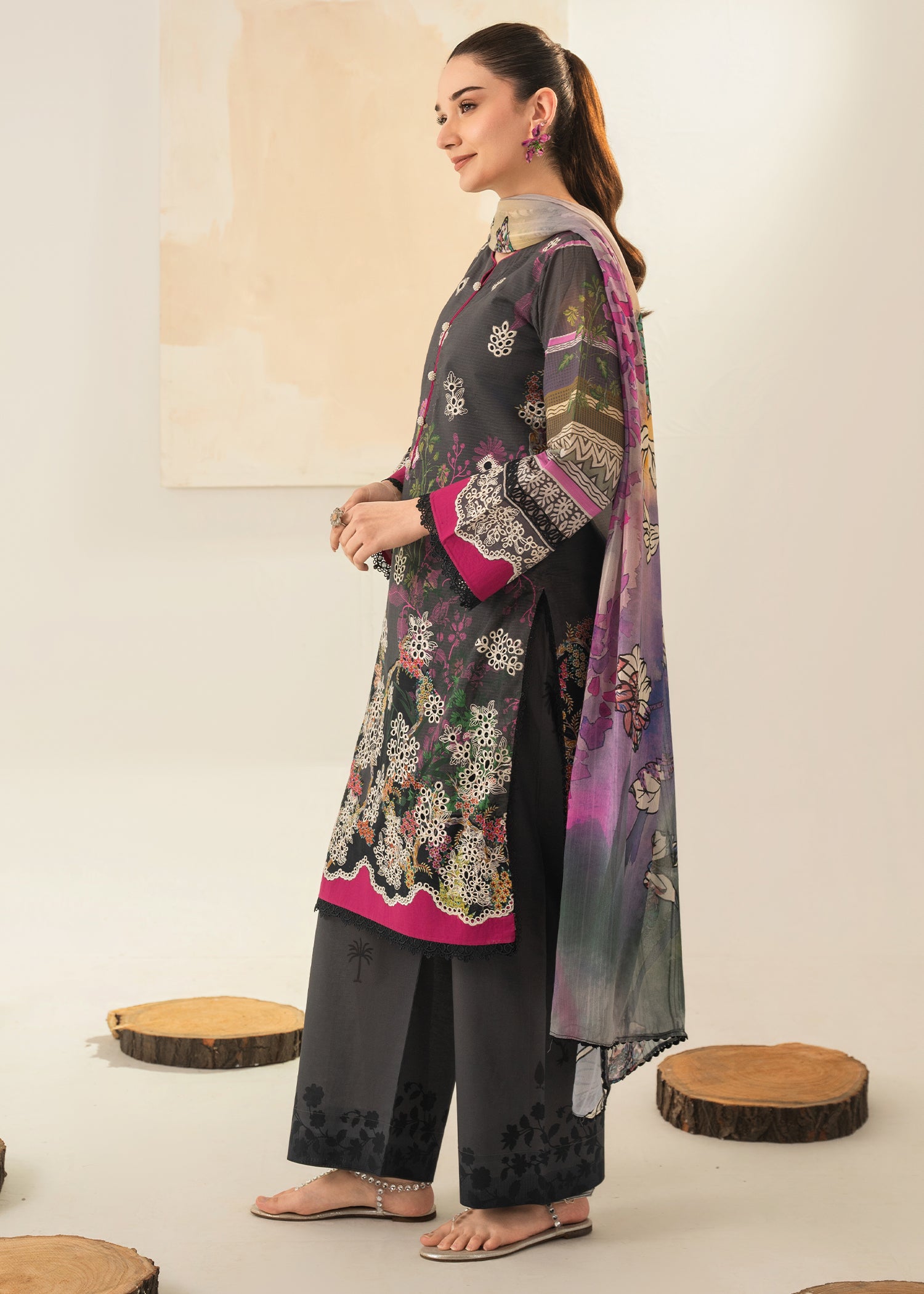 lawn Kurta Set in Graphite