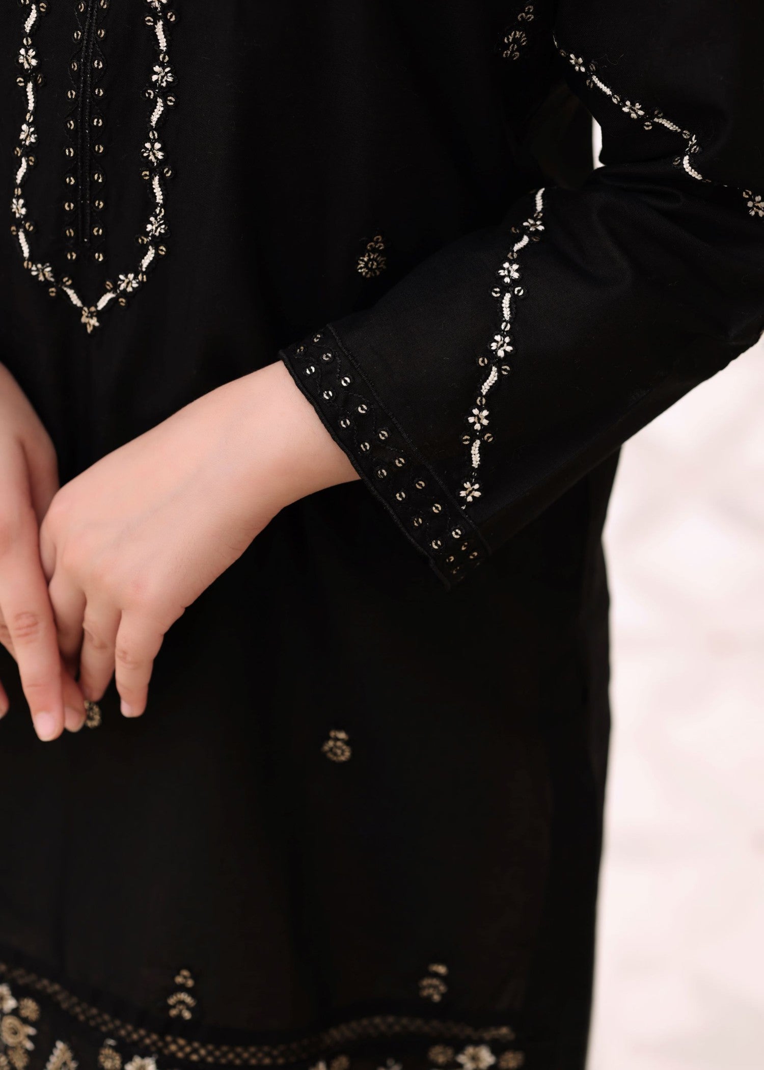 lawn Kurta Set in Jet black