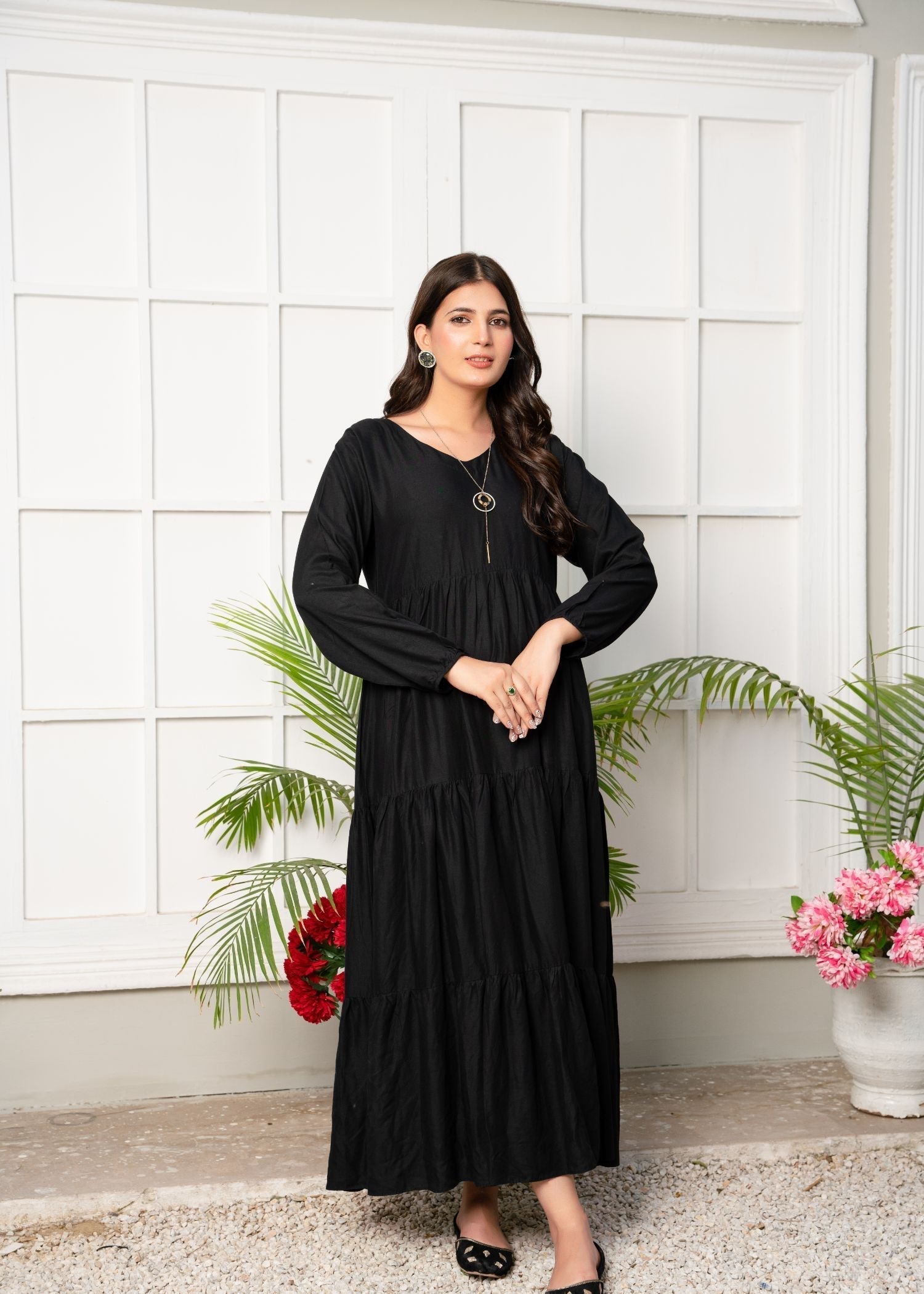 lawn Maxi in Black