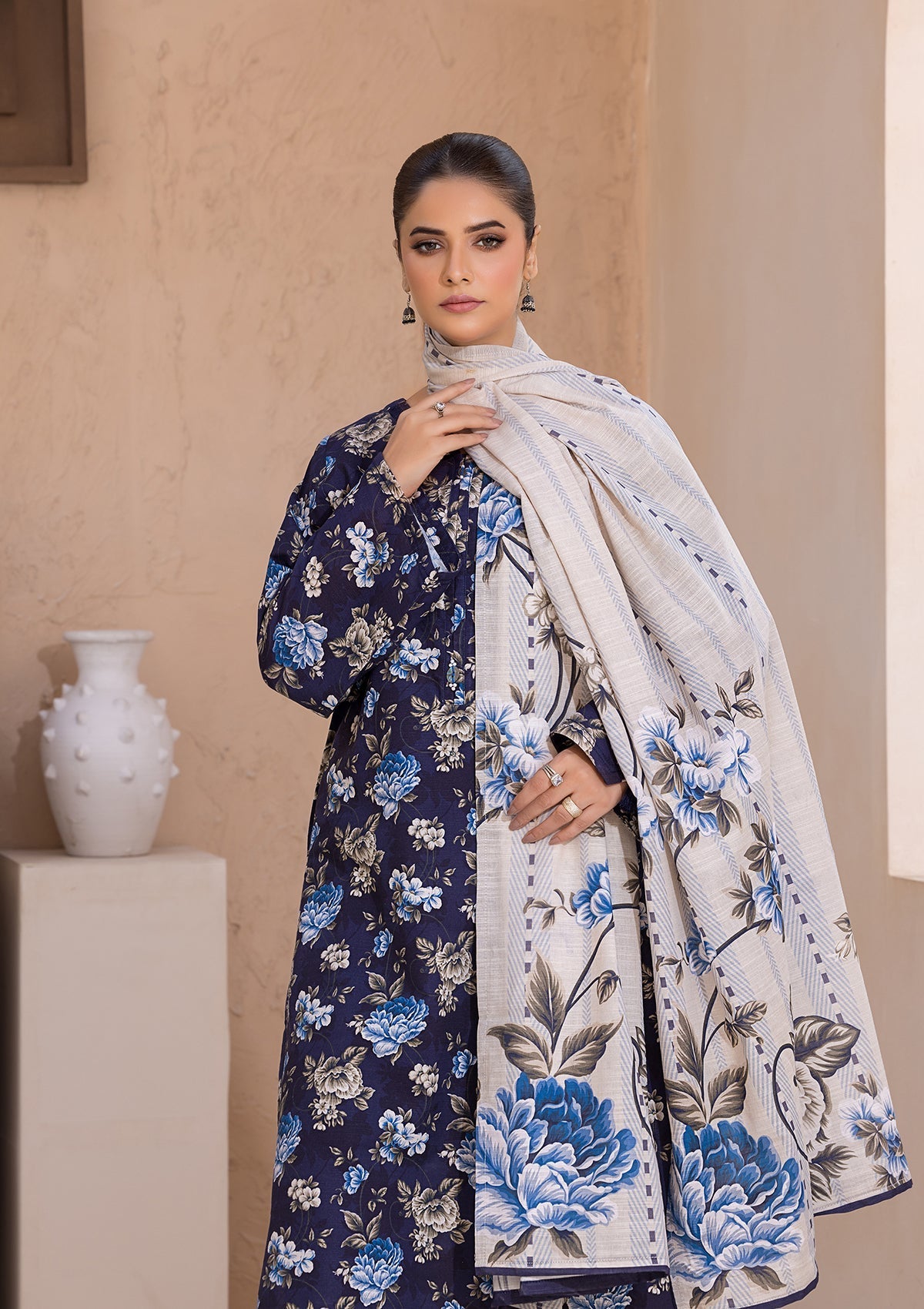 khaddar Kurta Set in Navy blue