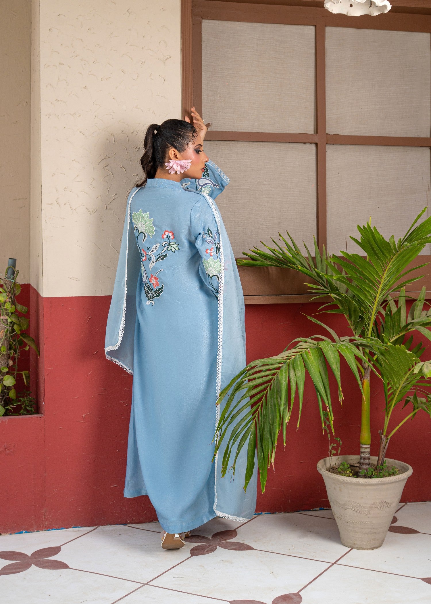 silk Kaftan in Sky blue, multi