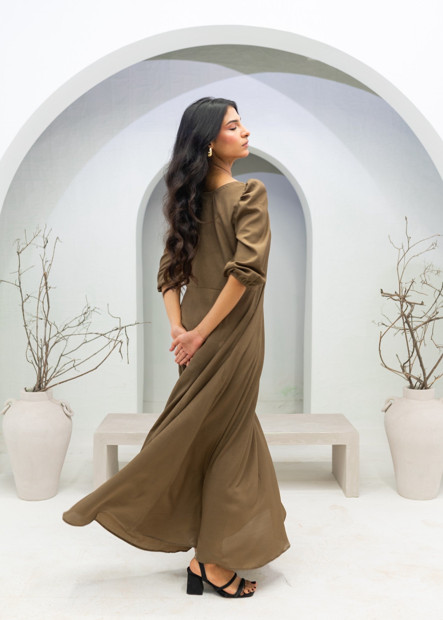 polyester crepe Dress in Khaki brown