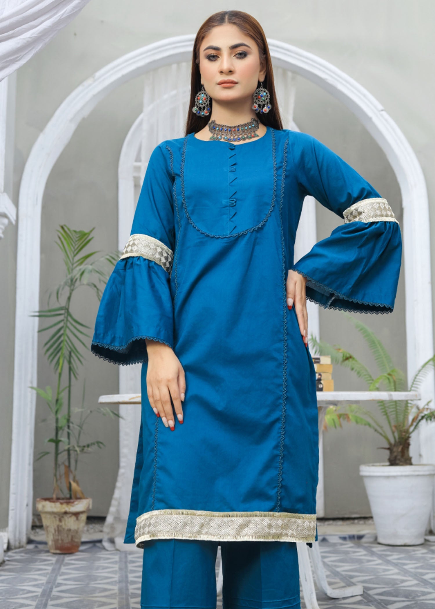 lawn Kurta Set in Royal blue