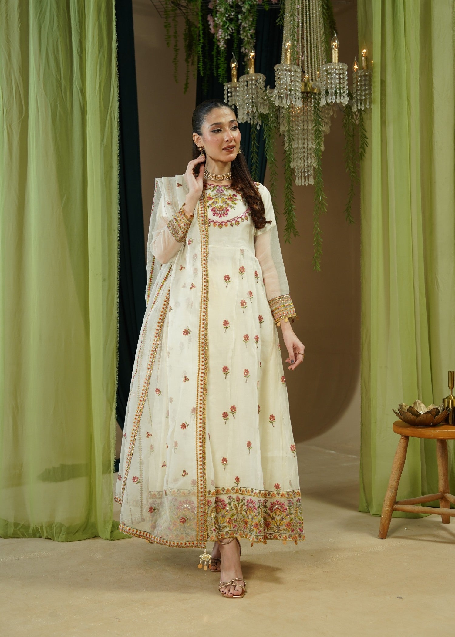 poly organza Maxi in Off-white