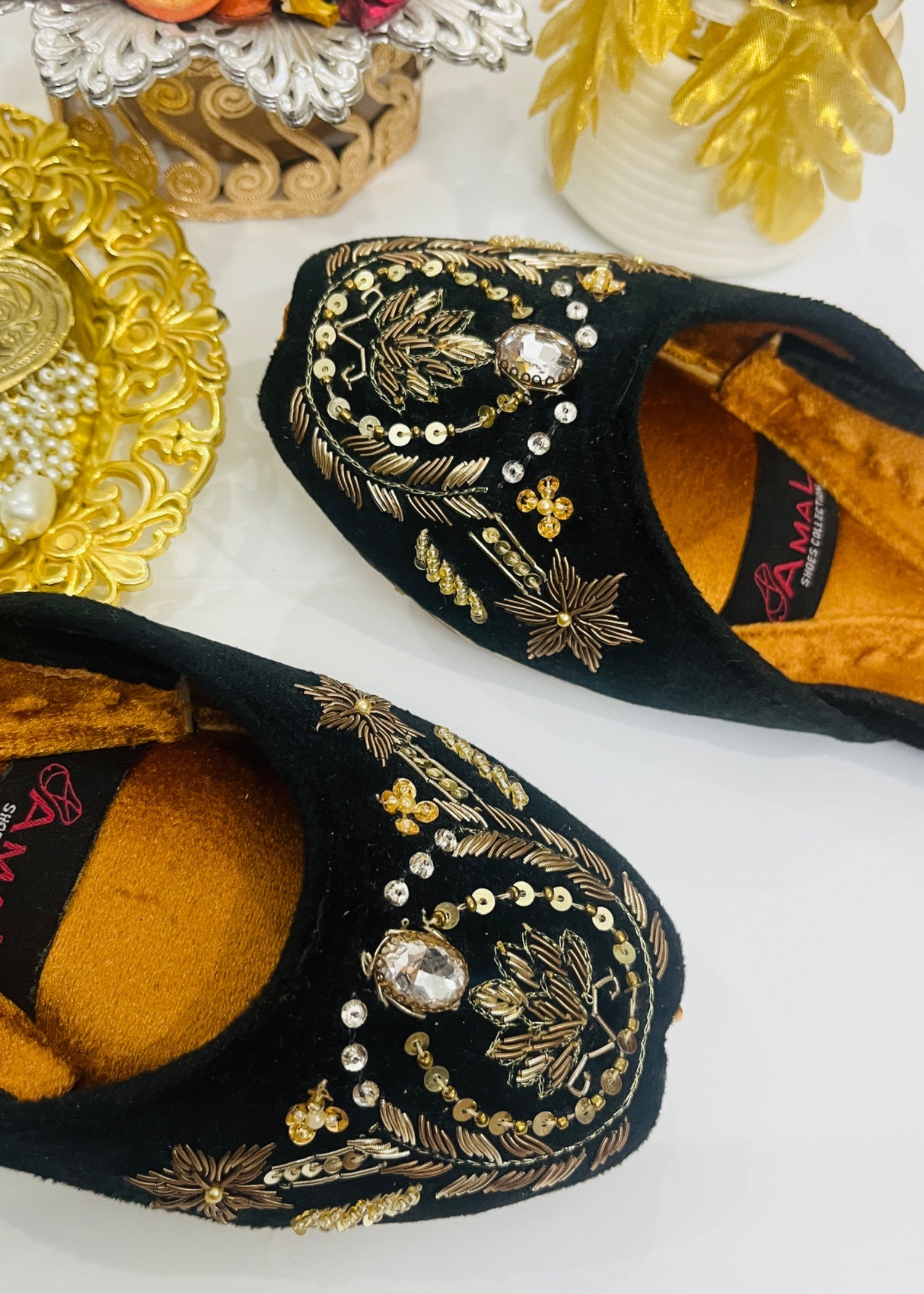 Khussa in Black by - High Quality Women Khussa RRA0448