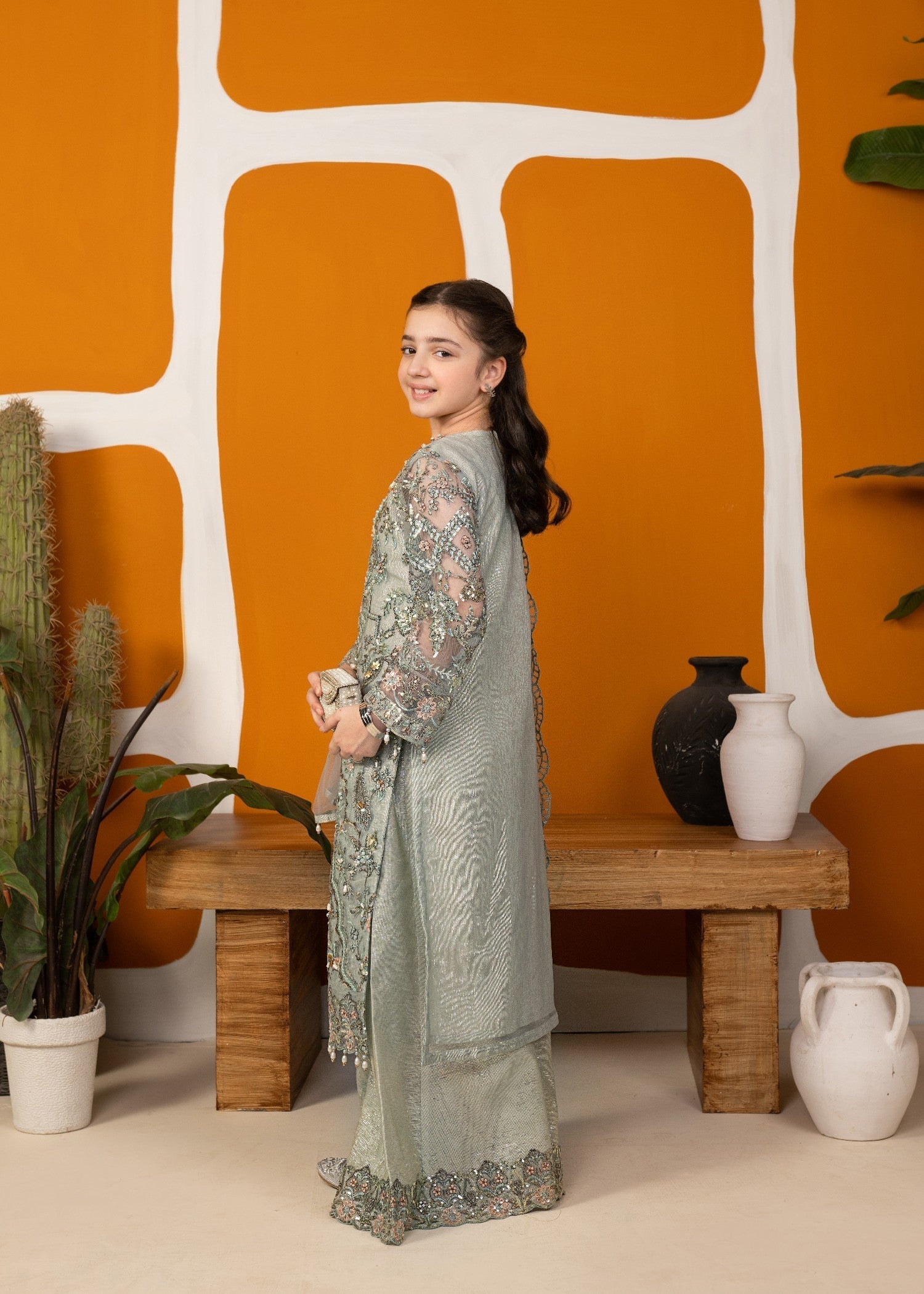 net Sharara in Grey