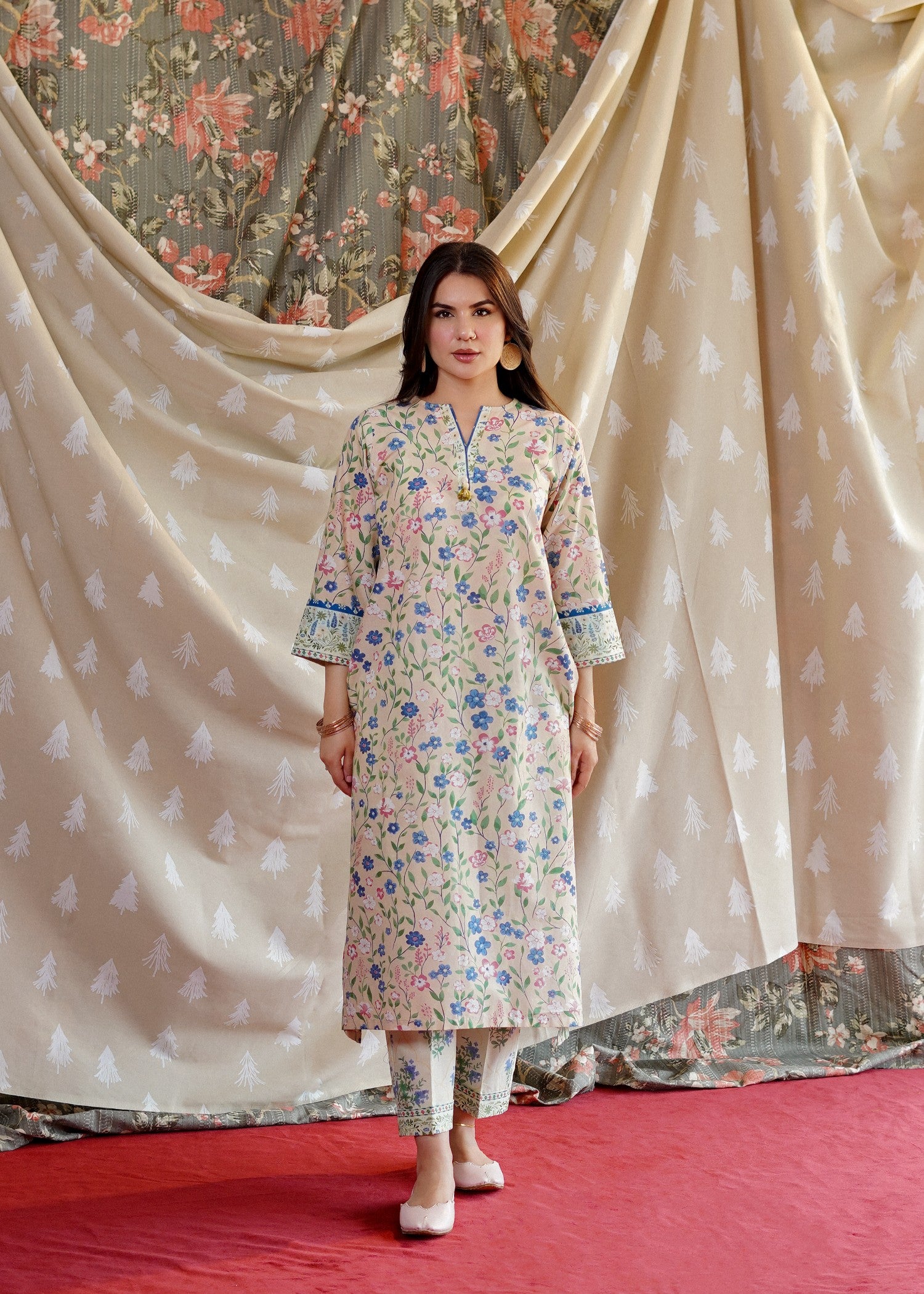 lawn Kurta Set in Vanilla