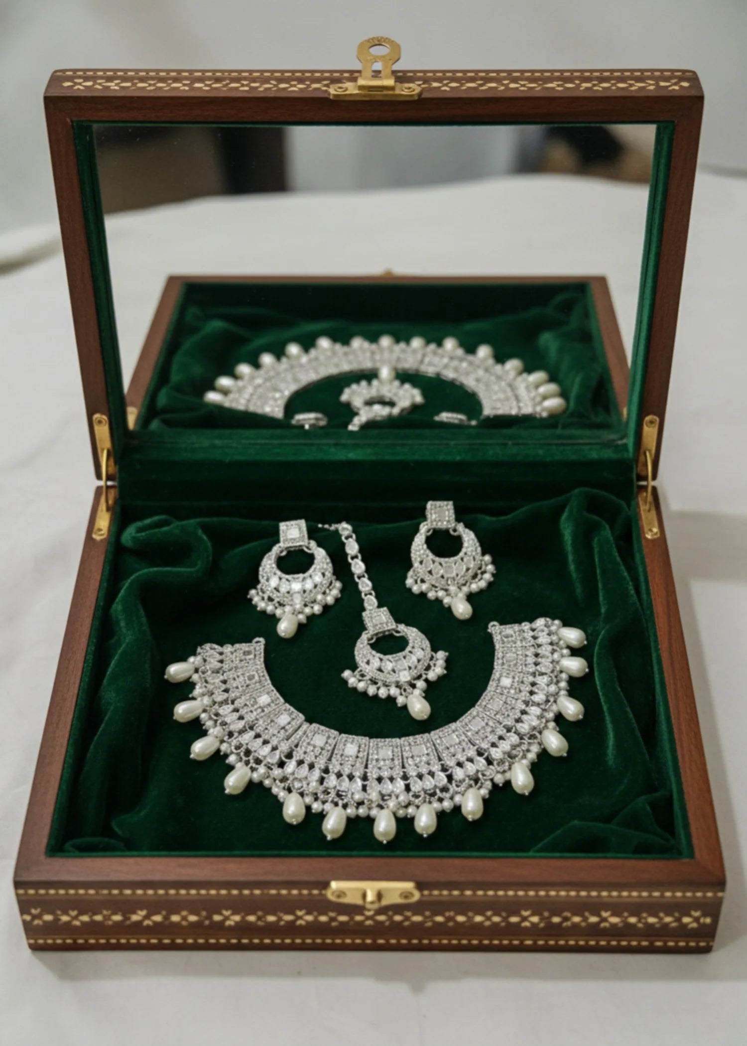 Jewelry Set in Silver Color by - Trendy Women Jewelry Set TXN7309