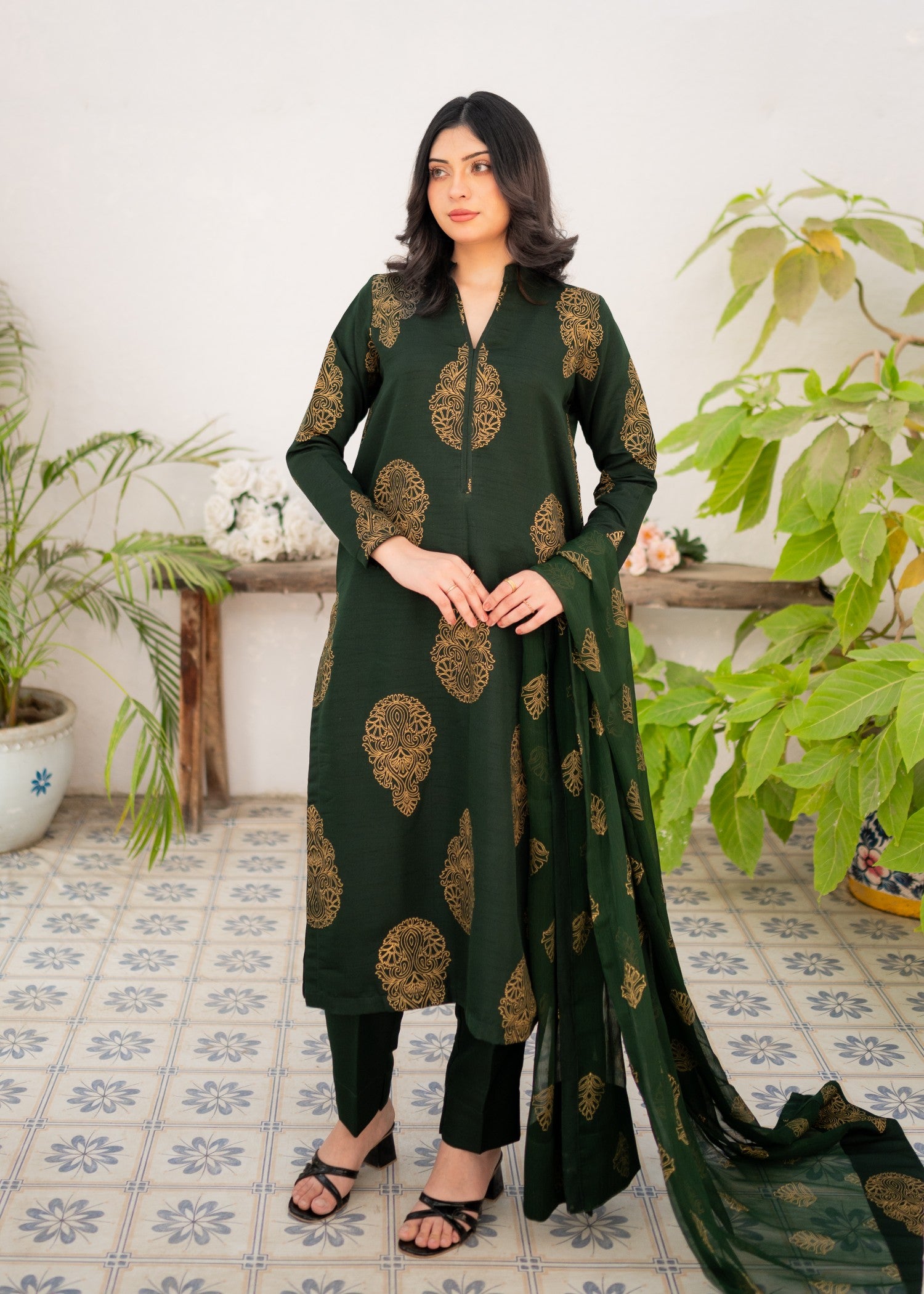 indian raw silk Kurta Set in Bottle green