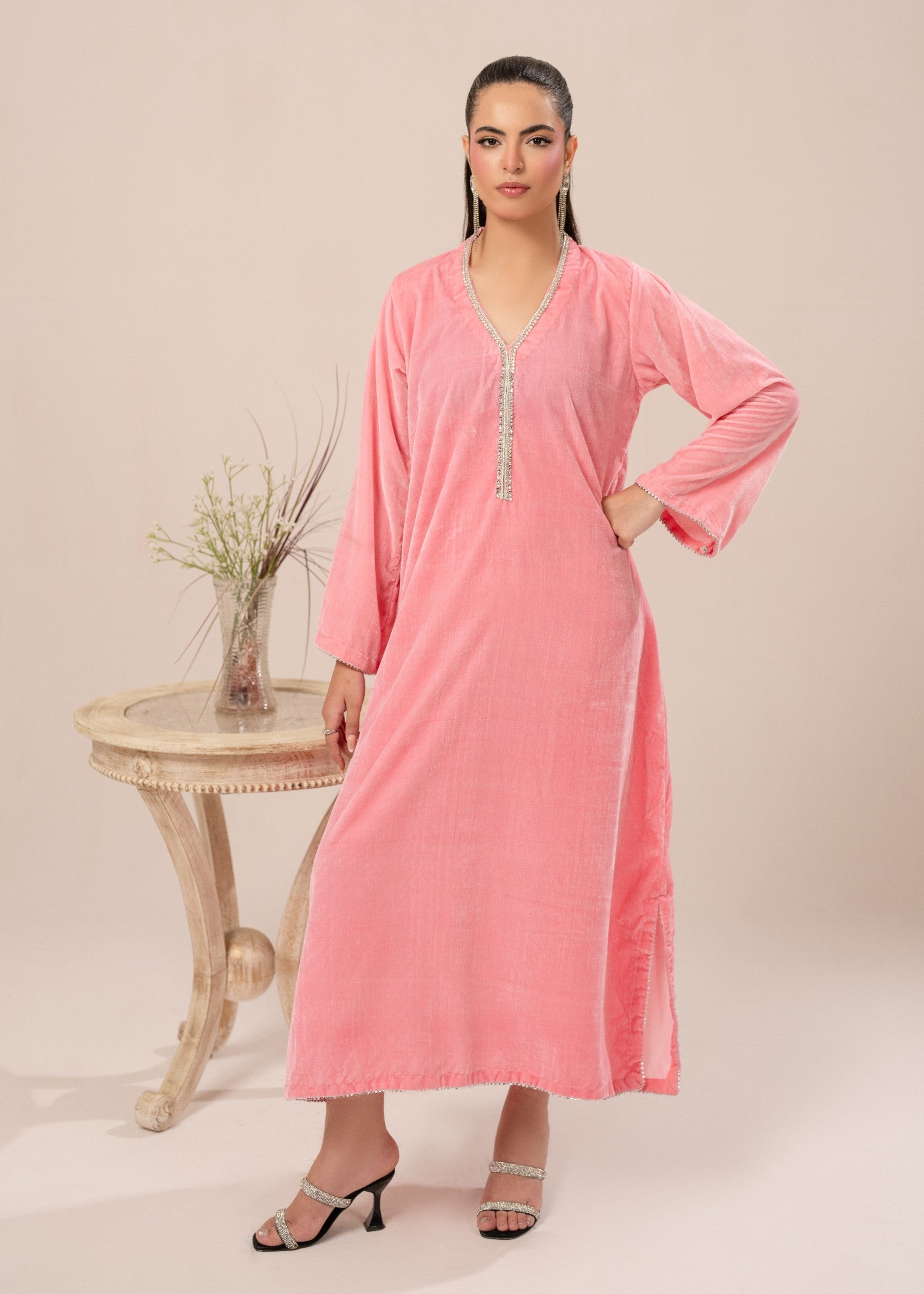 velvet Kaftan in Pink