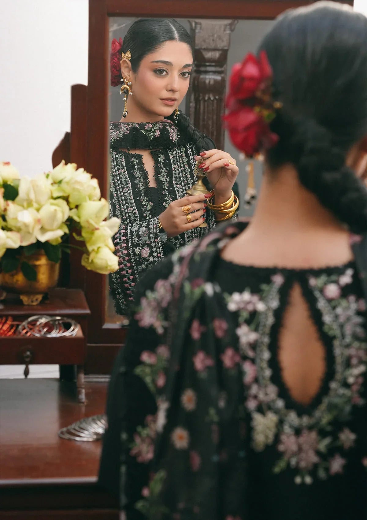 Ek Fasana Luxury Lawn – KLB-3B SIYAARA