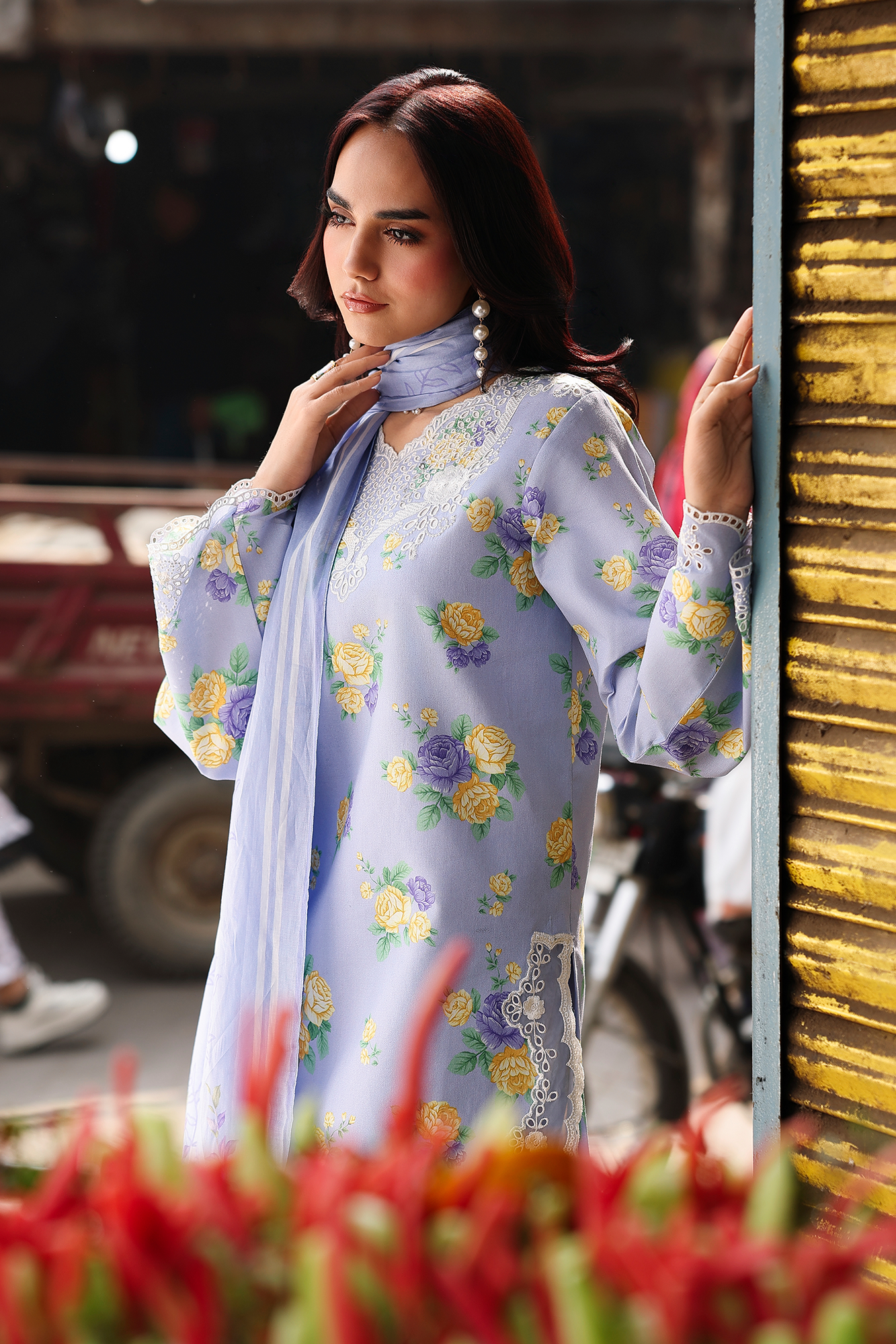 Floral Symphony Lawn – V2-09
