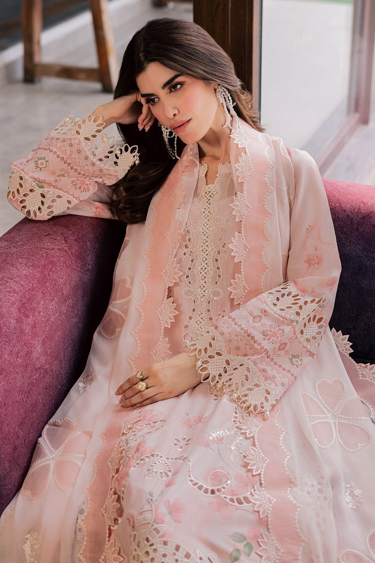 Lily May Lawn – NE-261