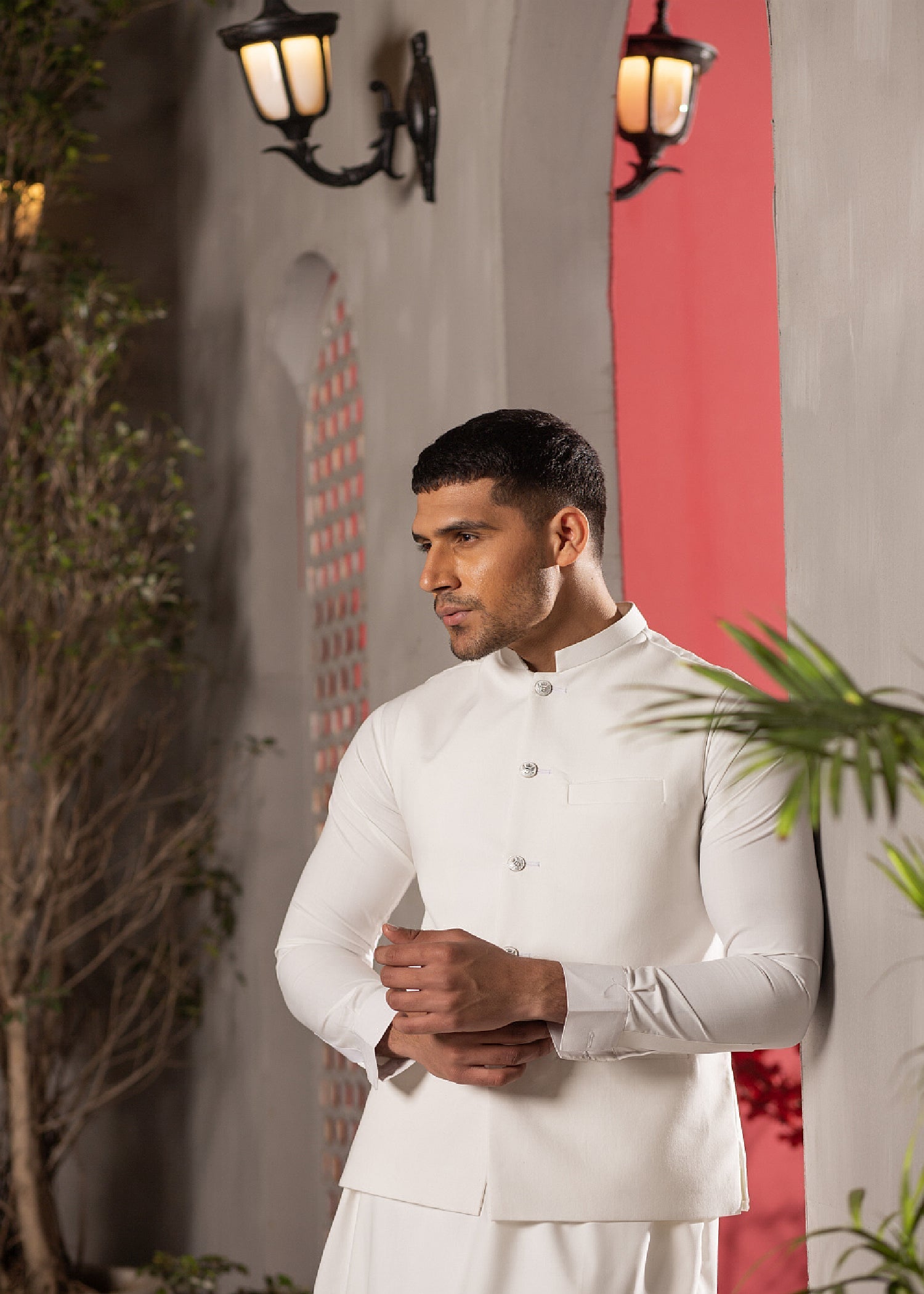wash & wear Waistcoat in Off-white by X Men