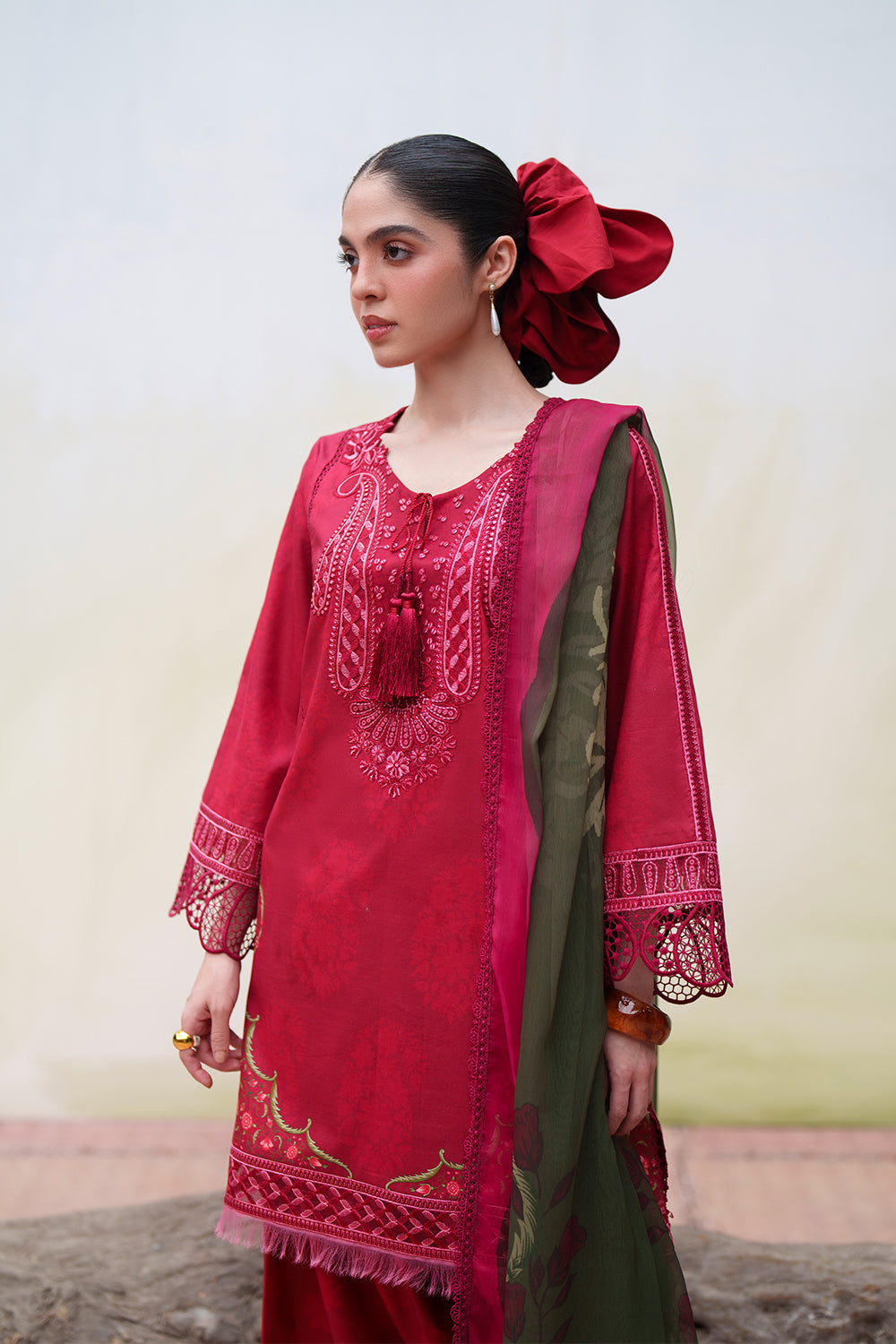Laanem Luxury Lawn – NAYRA-A-SRL26-01