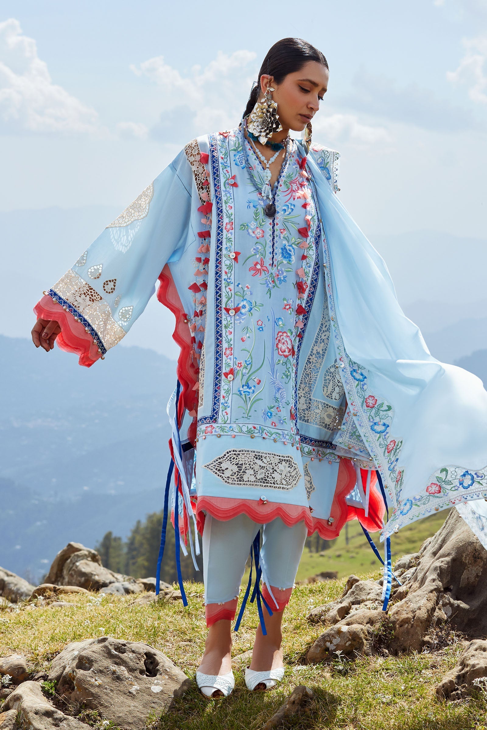 Kashmee Luxury Eid Lawn – NEELUNE (EL26-05 B)