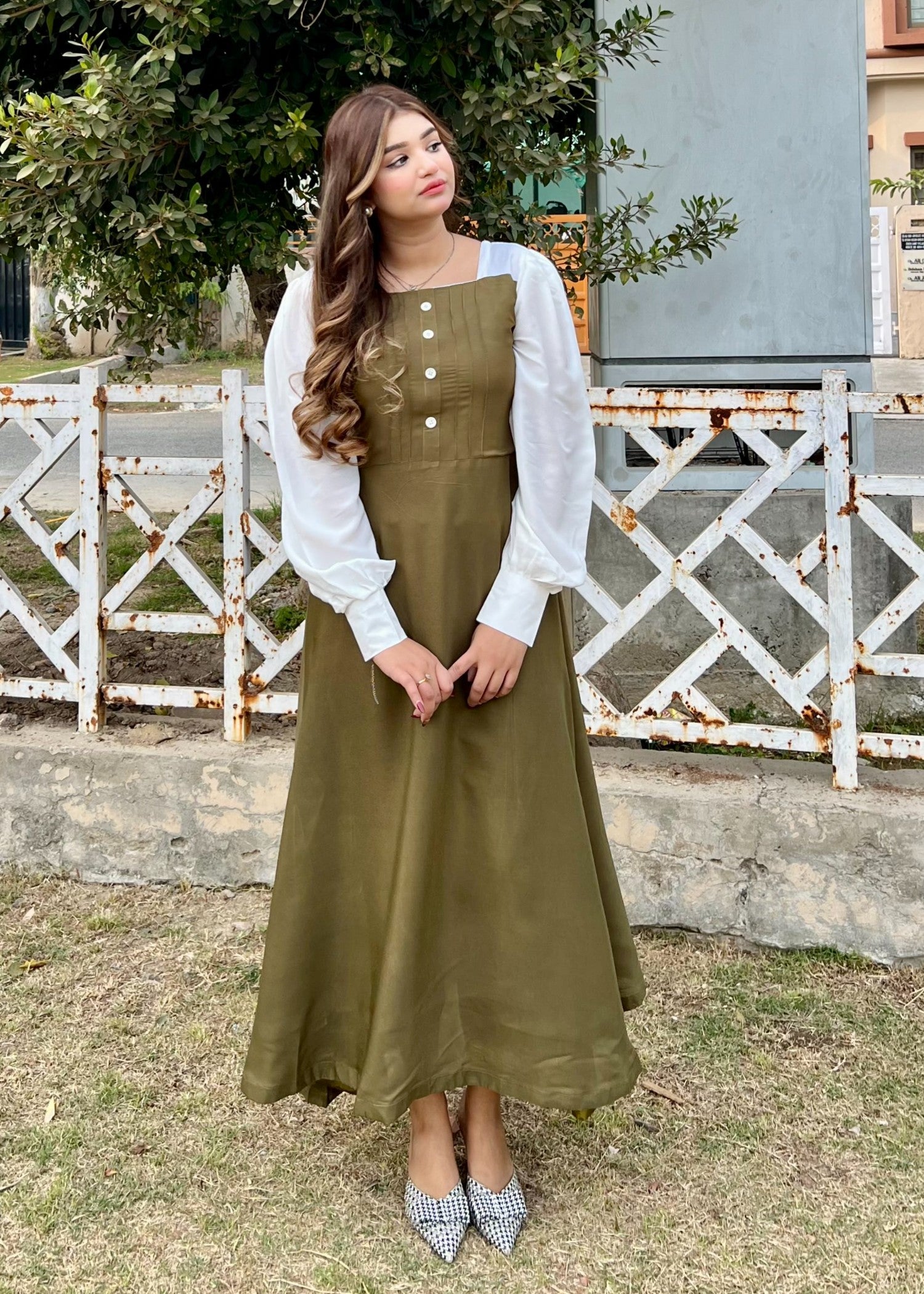 grip Frock in Olive green
