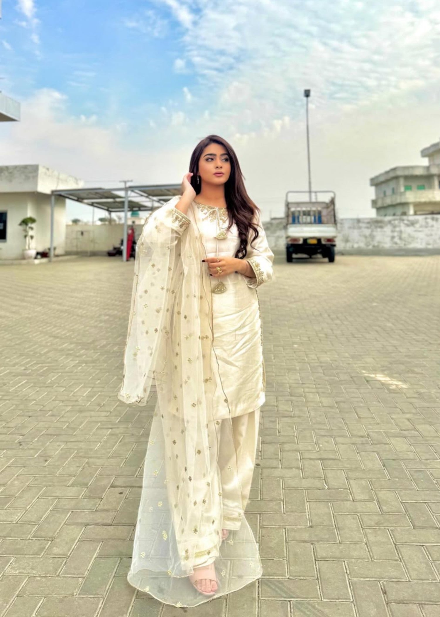 thai silk Kurta Set in Off-white